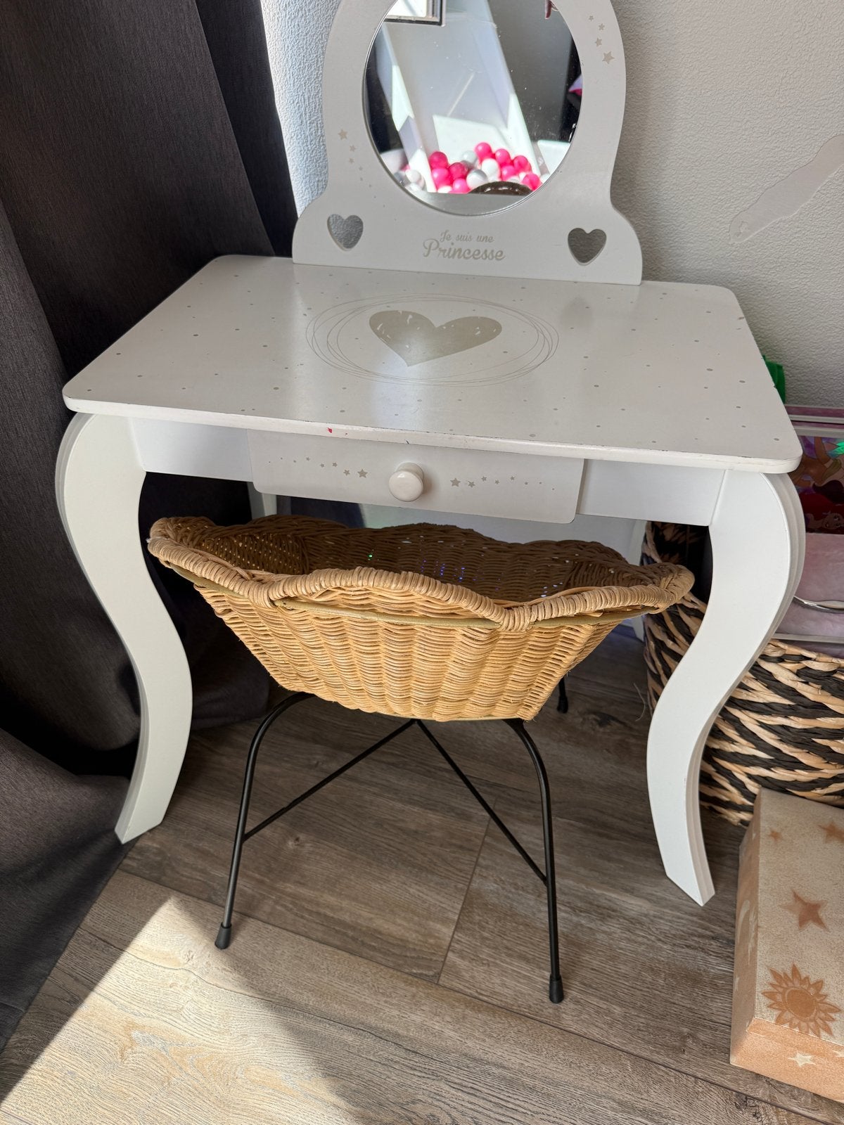 Kaptafel met spiegel en rieten stoeltje, Ophalen, Gebruikt, Tafel(s) en Stoel(en)