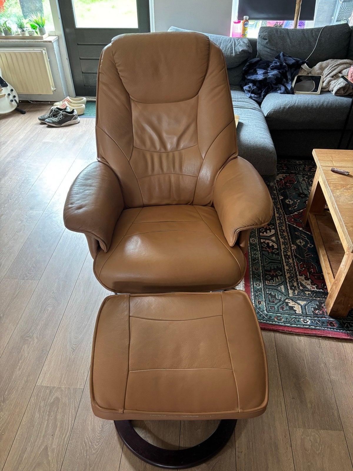 Hjort Knudsen Leren Relaxfauteuil met Voetenbank, Ophalen, Gebruikt, Leer, 75 tot 100 cm