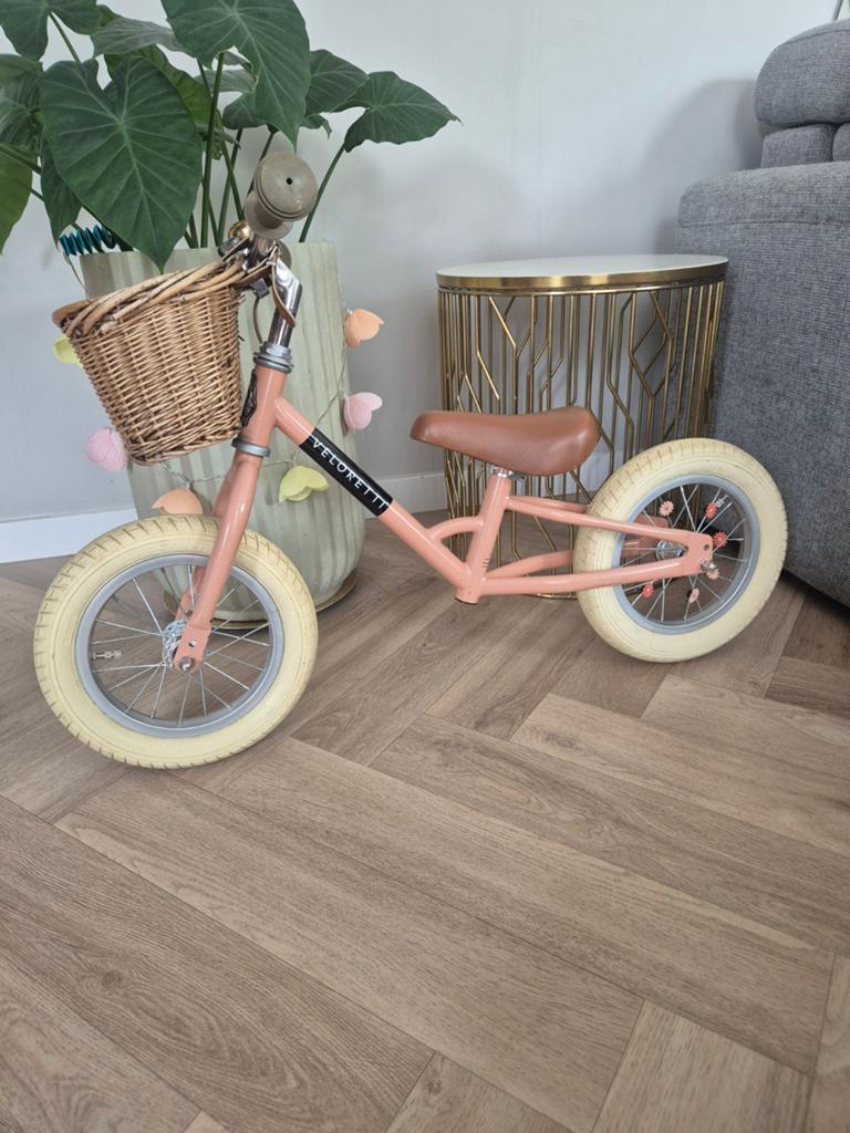 Veloretti Loopfiets Zalmkleur met Mandje, Ophalen of Verzenden, Gebruikt, Minder dan 16 inch, Veloretti