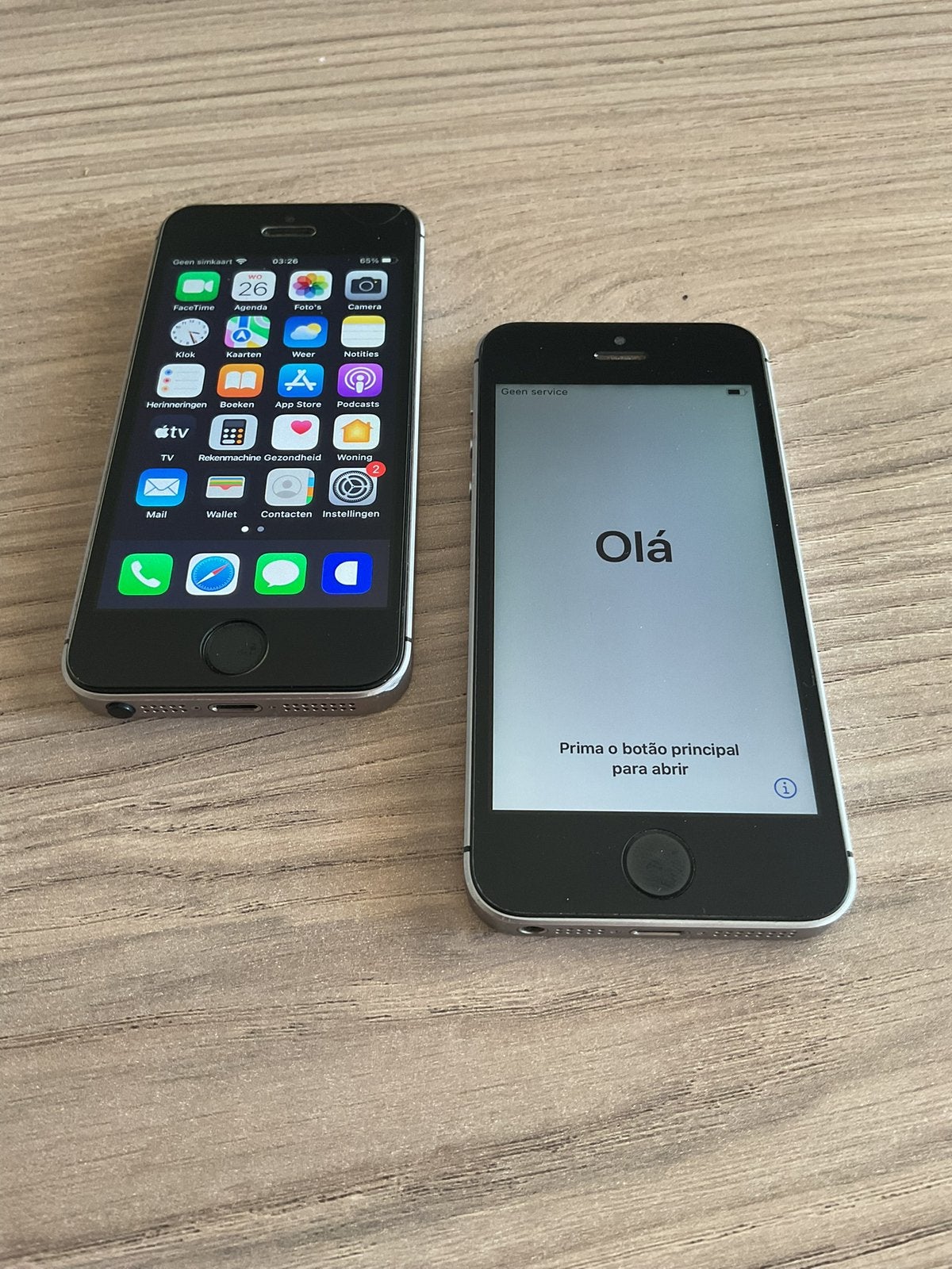 Iphone se (2016) 2 stuks, Telecommunicatie, Mobiele telefoons | Apple iPhone, 89 %, 16 GB, IPhone SE (2016), Ophalen of Verzenden