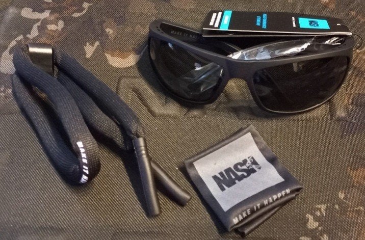Nash flexi wrap polarized zonnebril smoke grey, Watersport en Boten, Hengelsport | Karpervissen, Ophalen, Nieuw, Overige typen