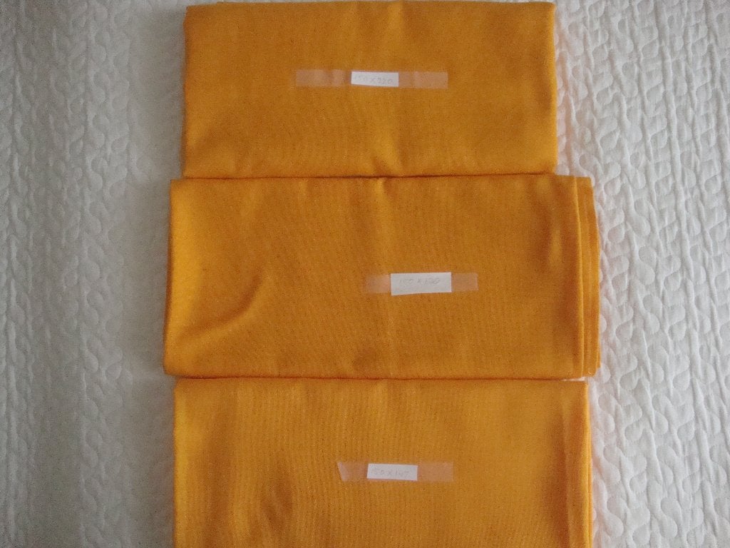 Partij oranje tafelkleden, Verzenden, Oranje, Geweven, Zo goed als nieuw