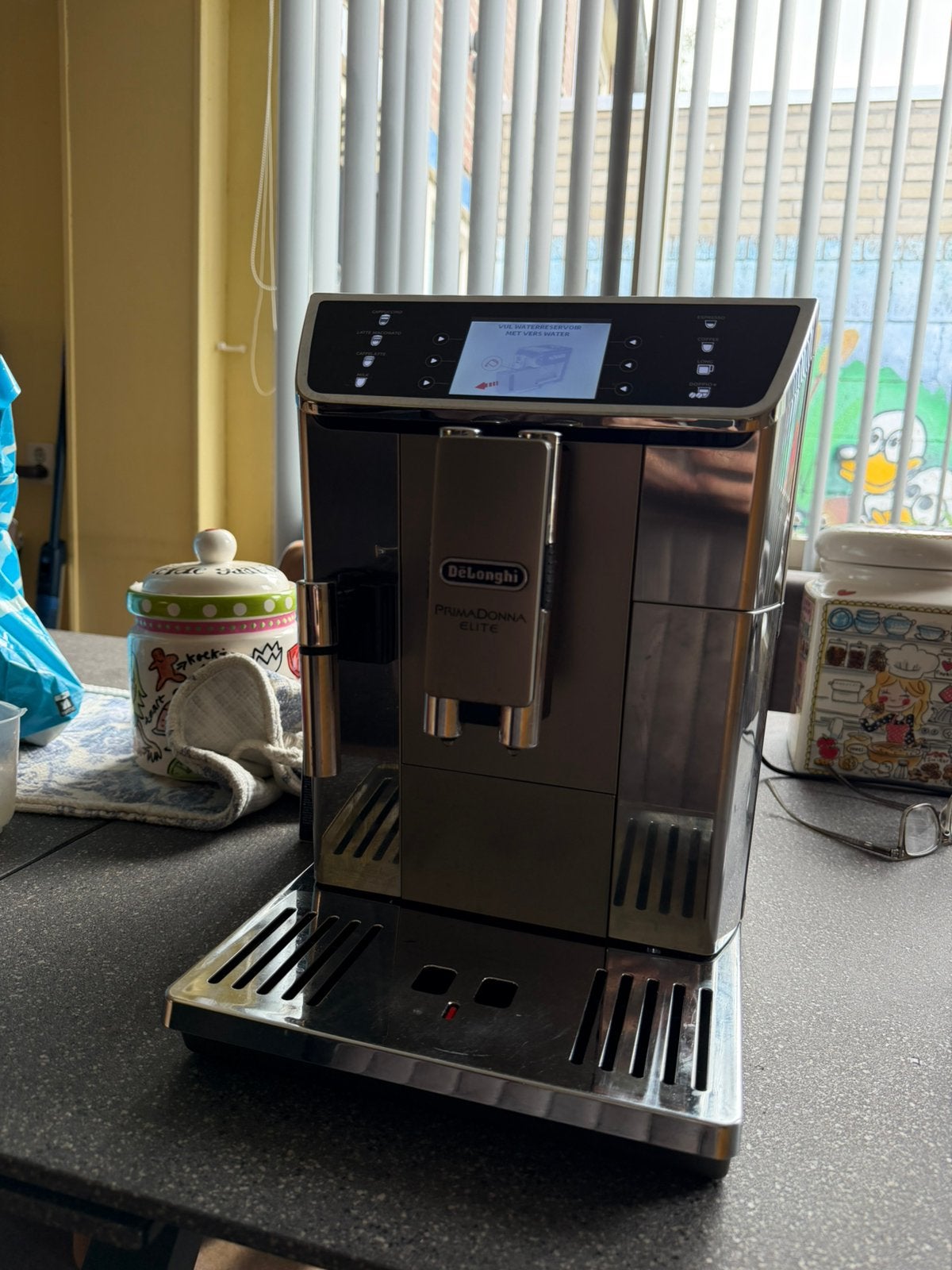 Koffiezetapparaat - De'Longhi PrimaDonna ECAM650.55.MS, Witgoed en Apparatuur, Ophalen, Zo goed als nieuw, Koffiemachine