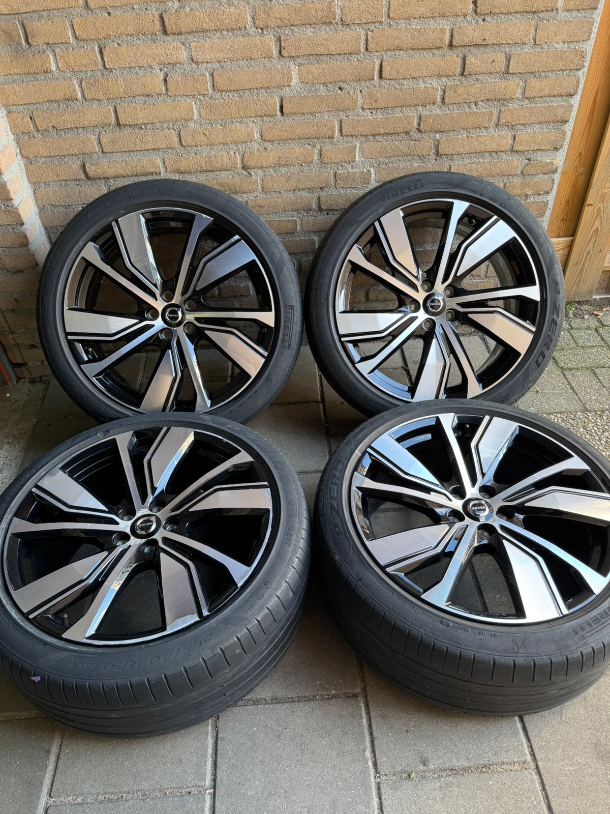 Volvo EX40/XC40 5 Dubbelspaaks 20” Velgen, Auto-onderdelen, Ophalen, Banden en Velgen, 235 mm, 20 inch