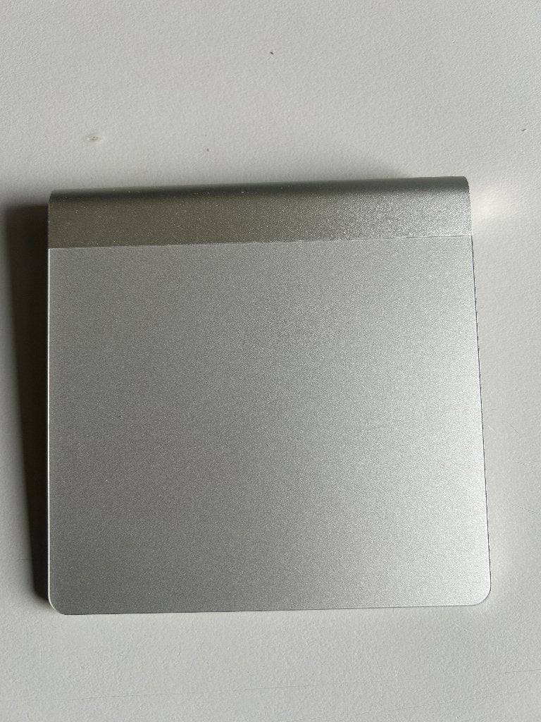 Apple Magic Trackpad 1 (A1339) - Draadloos Touchpad, Computers en Software, Ophalen of Verzenden, Zo goed als nieuw, Draadloos