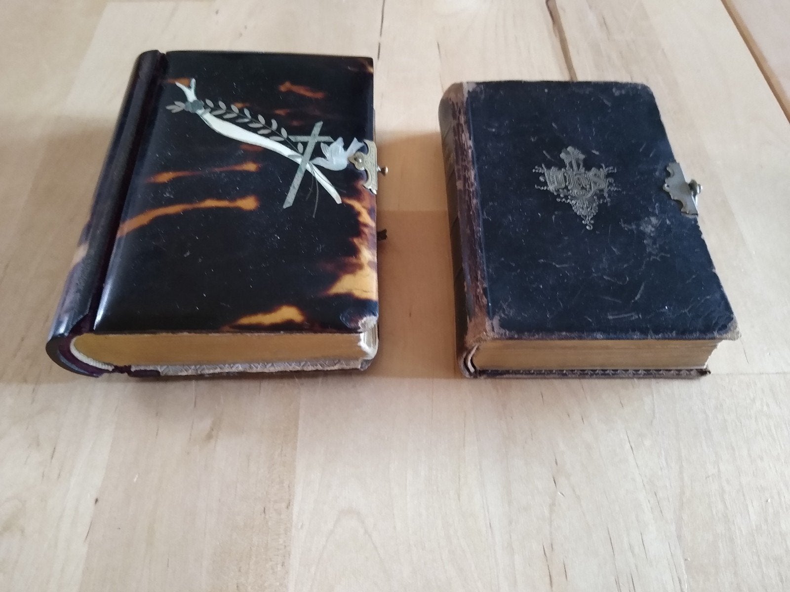 2 zeldzame 19e eeuwse gebedenboekjes gebedsboekjes bladgoud, Ophalen