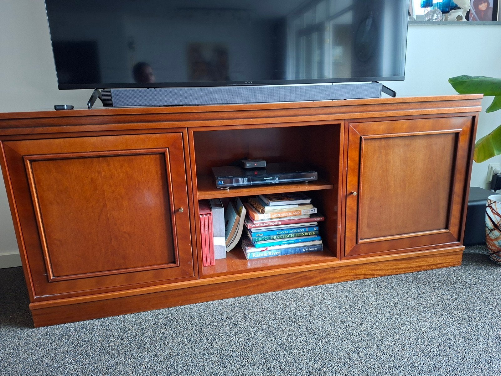 Massief houten tv-meubel / dressoir, Huis en Inrichting, Kasten | Televisiemeubels, Ophalen, Gebruikt, 150 tot 200 cm, Klassiek, Landelijk