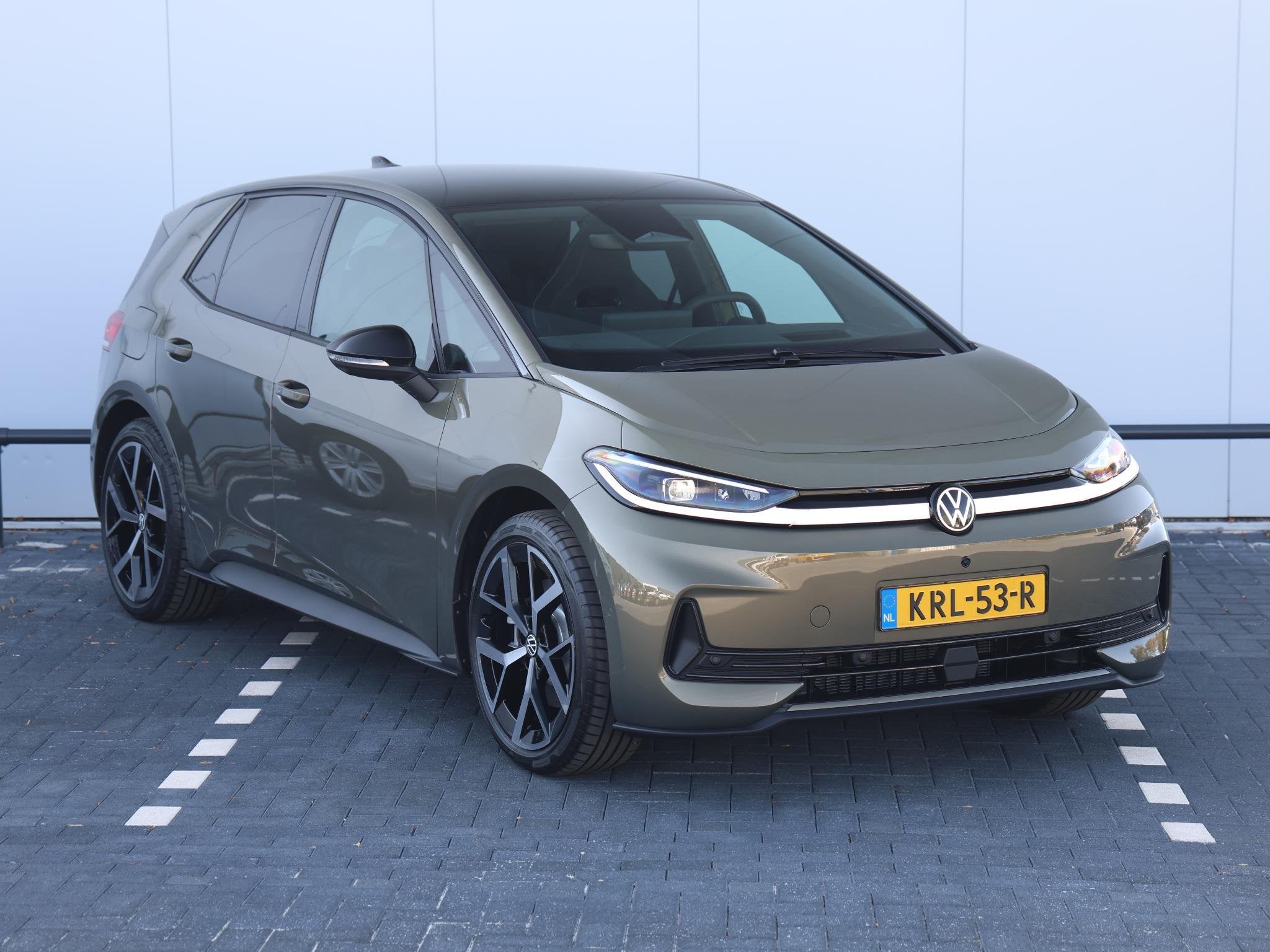 Volkswagen ID.3 Neo Style 61 kWh 190PK | Panoramadak | Steun, Auto's, Achterwielaandrijving, Gebruikt, Zwart, 190 pk