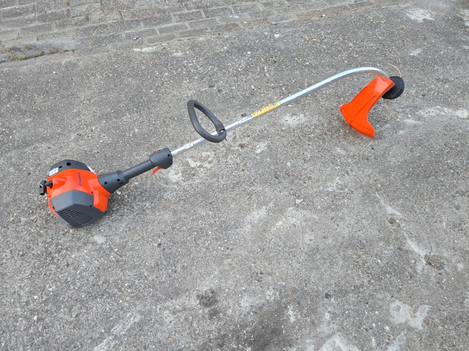Husqvarna 128C grastrimmer | Bosmaaier | Strimmer 128 C, Benzine, Gebruikt, Husqvarna 128C Trimmer, 30 tot 50 cm