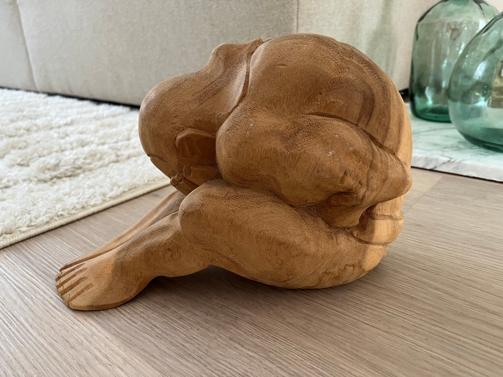 Houten beeld weeping budda, yogi man, hout, Houtsnijwerk, Ophalen of Verzenden, 20 - 50 cm, Bruin