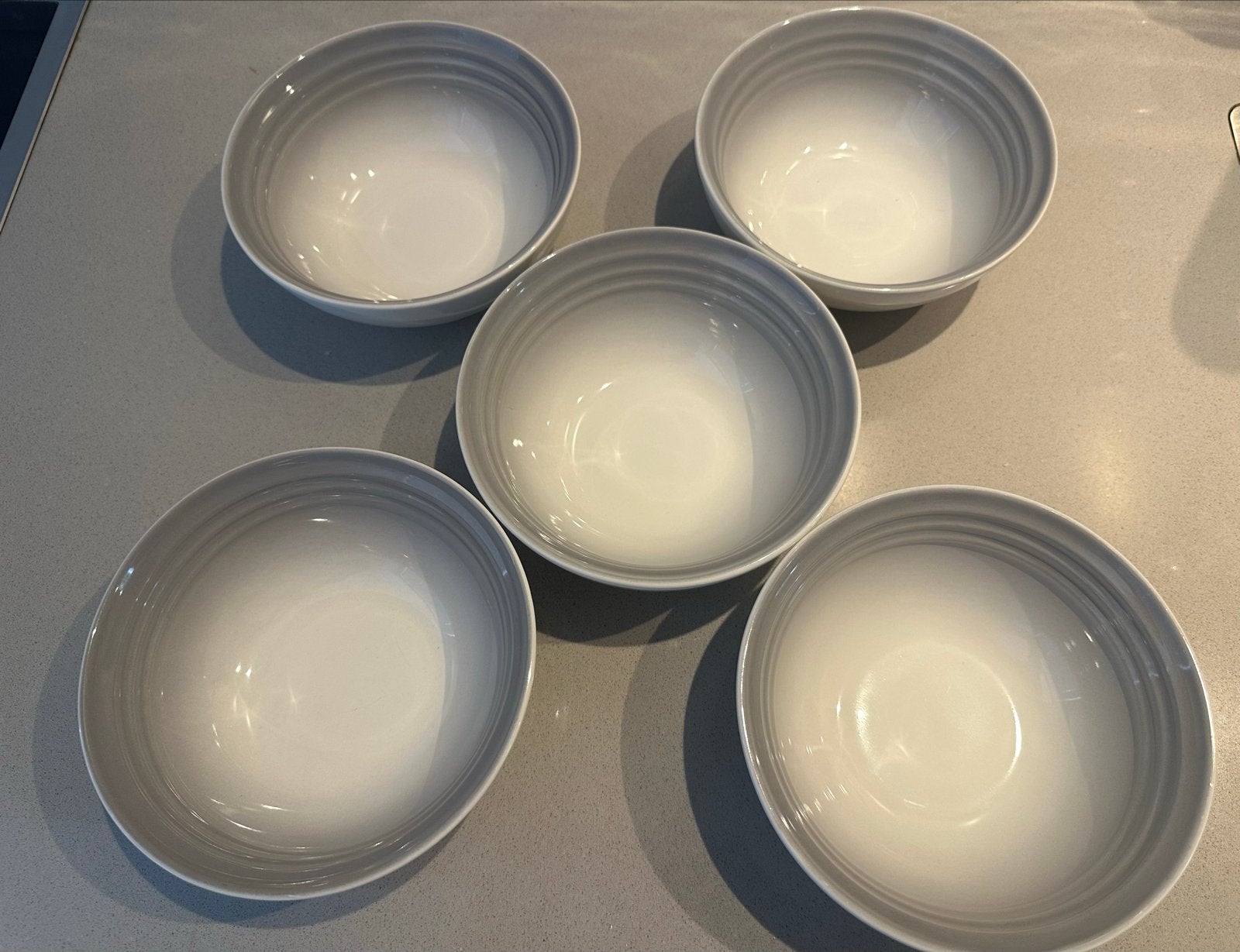 Le Creuset kommen set van 5 - Grootte 16 cm, Keramiek, Ophalen of Verzenden, Zo goed als nieuw, Kom(men)