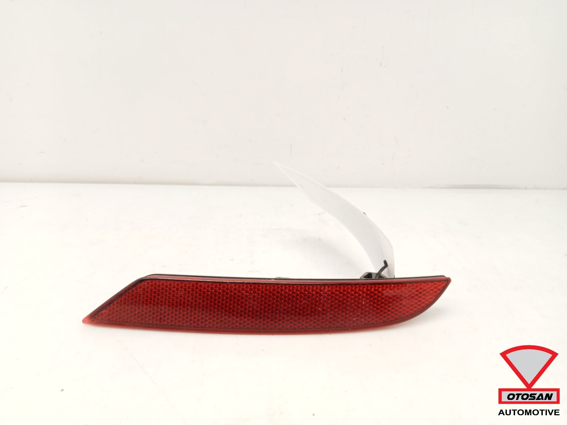 Audi A1 8XA Facelift S-Line Bumper Reflector Links 8XA945105, Auto-onderdelen, Gebruikt, AUDI AG, Auto-Union-Strasse 1
85045  Ingolstadt, DE