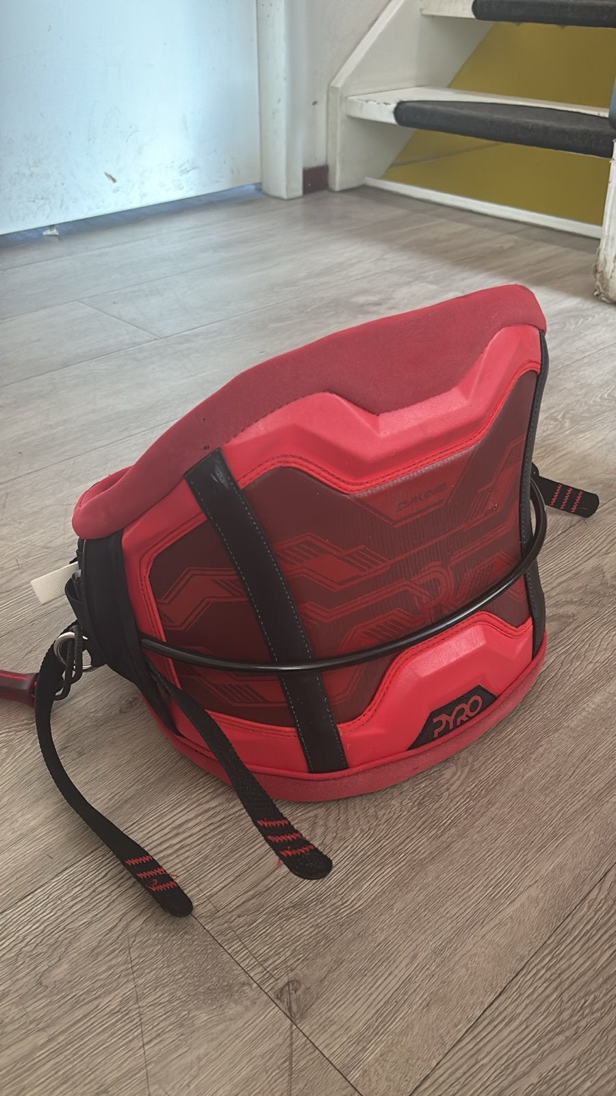 Dakine Pyro kitesurf harnass/ trapeze inclusief spreaderbar., Gebruikt, Trapeze, Geen board, Ophalen of Verzenden