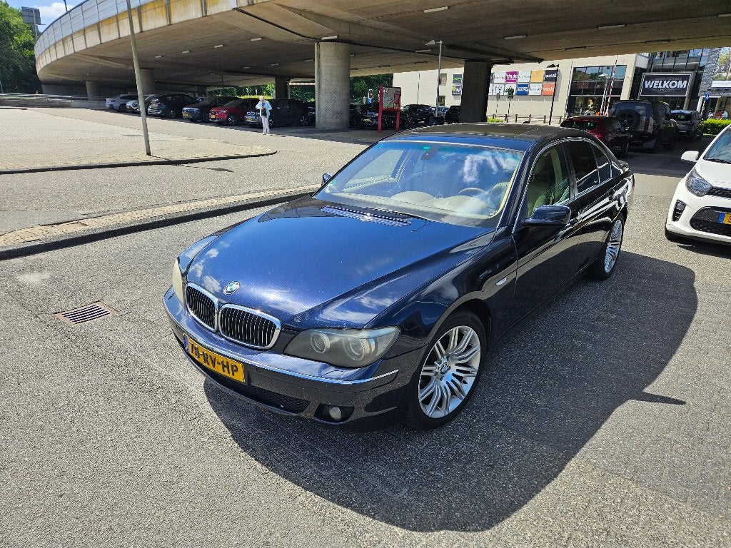 BMW 7-Serie 4.0 I 740 AUT 2005 Blauw, Auto's, BMW, Automaat, Achterwielaandrijving, 8 cilinders, 4000 cc