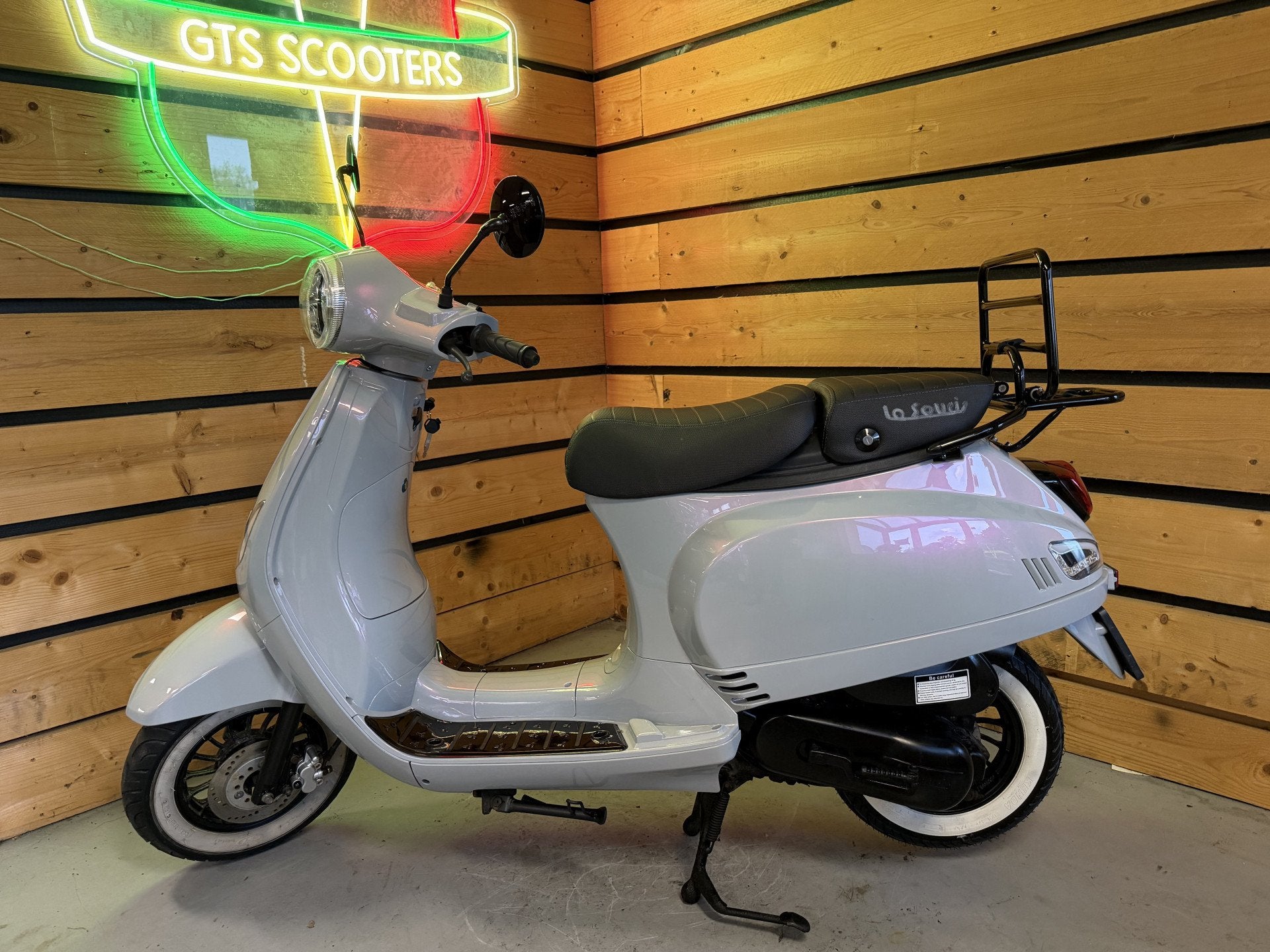 LA SOURIS Bromscooter Sourini R Special Limited Edition, Fietsen en Brommers, Bruin Scooterservice, Gebruikt, Jos@bruinautoservice.nl