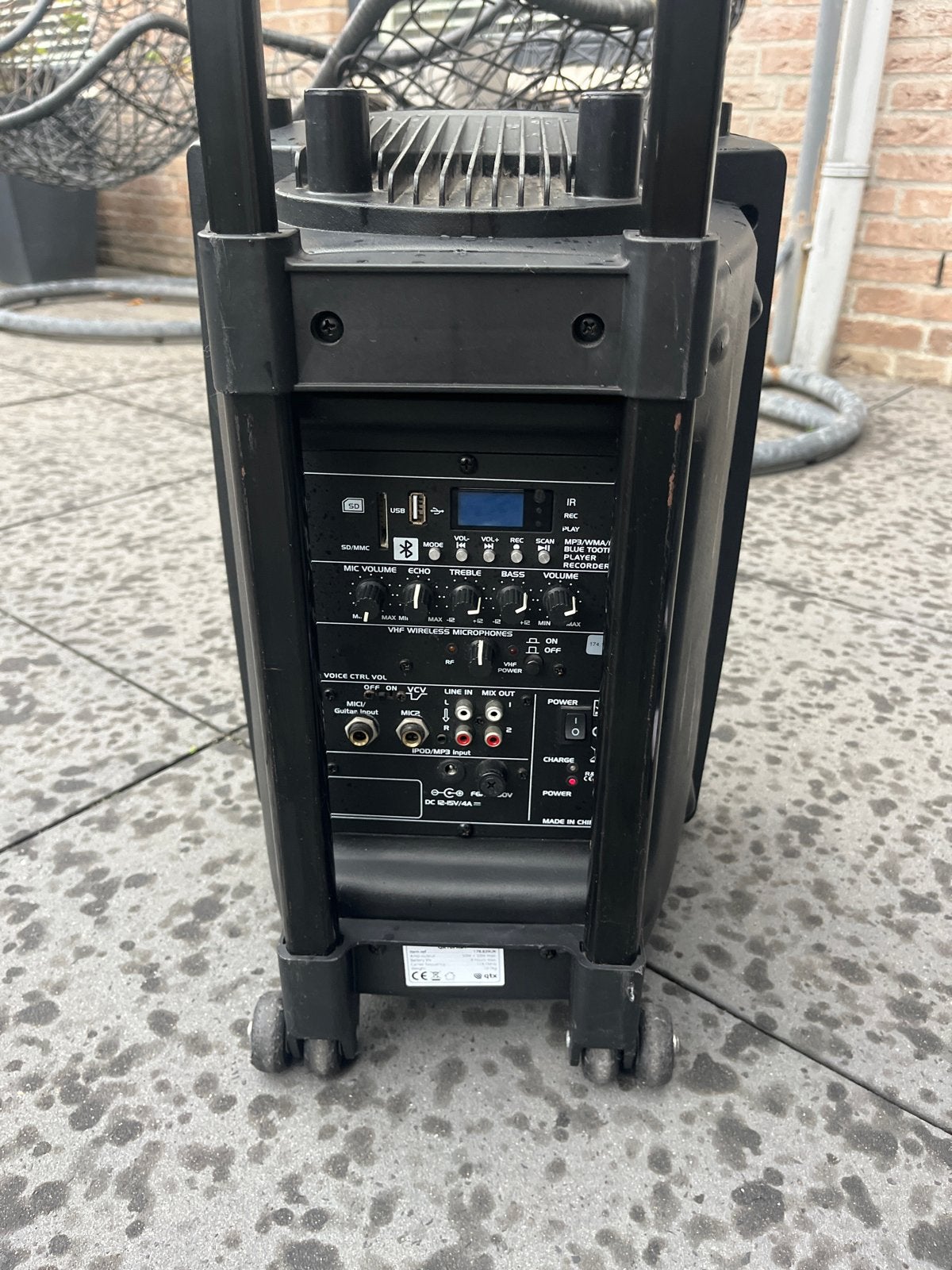Foto 4 van Draagbare Party Speaker met Trolleyfunctie en Bluetooth
