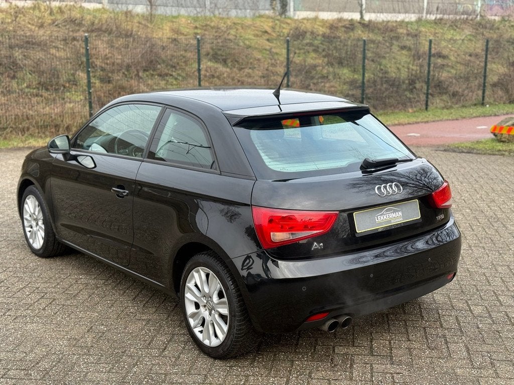 Audi A1 1.4 TFSI AUTOMAAT I PDC I STOELVERWARMING I 122PK I, 4 cilinders, 4 stoelen, Electronic Stability Program (ESP), Origineel Nederlands