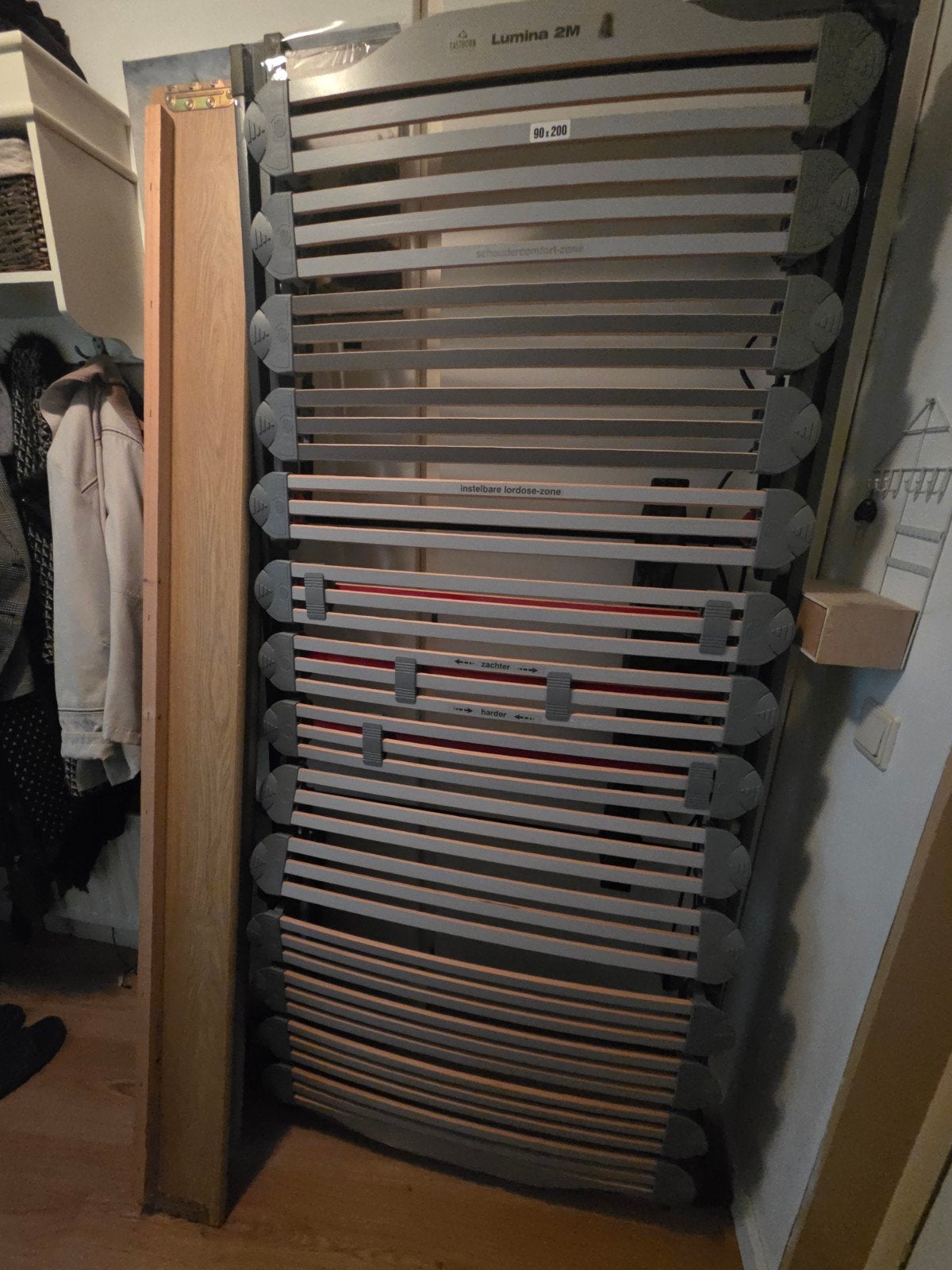 Eastborn Lumina 2M lattenbodem 90x200 verstelbaar, Ophalen, Verstelbaar, 90 cm, Zo goed als nieuw