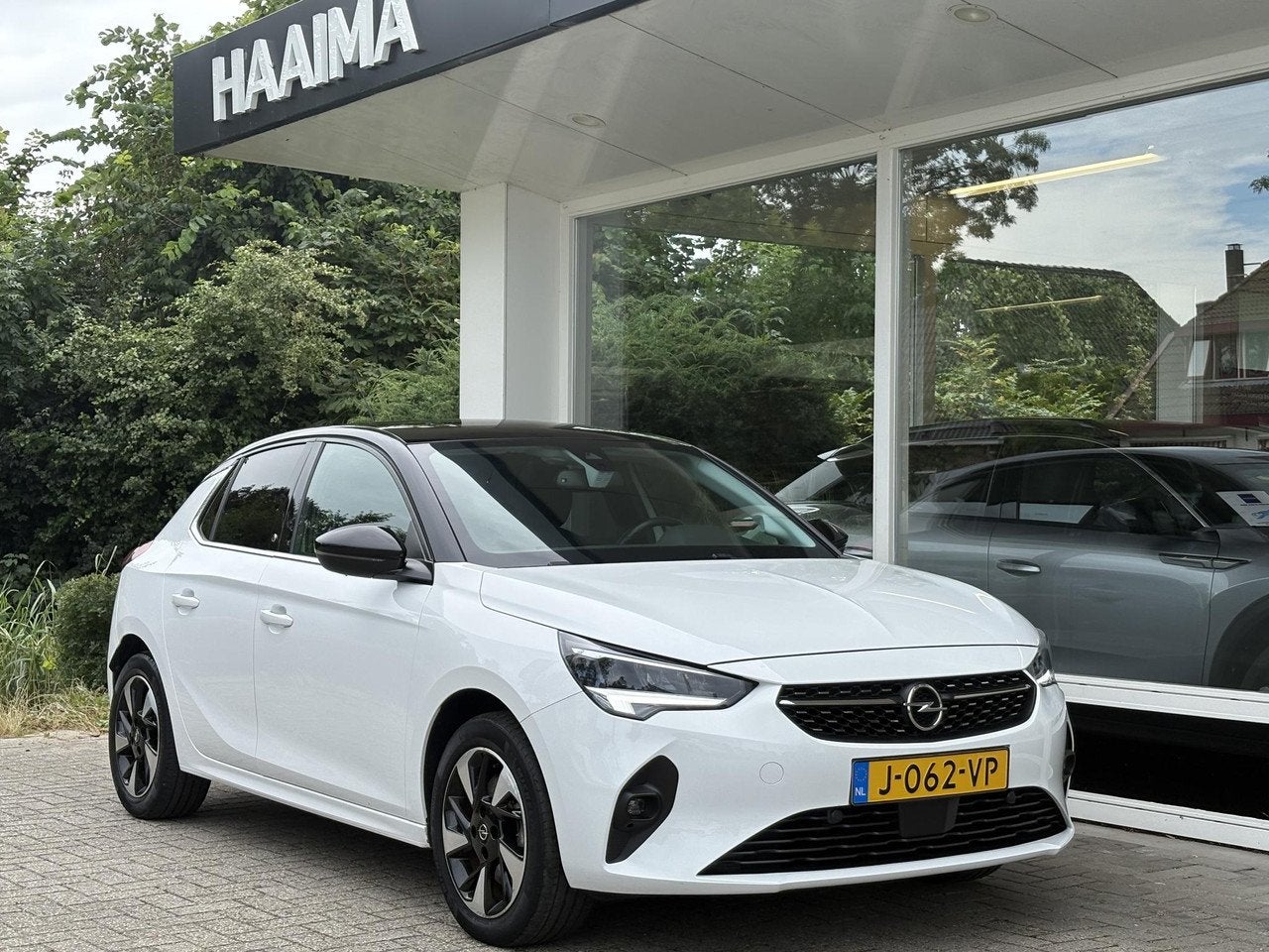 Opel CORSA-E Elegance 50 kWh | Winterpakket | Panoramadak |, Auto's, Automaat, 136 pk, Gebruikt, Leder