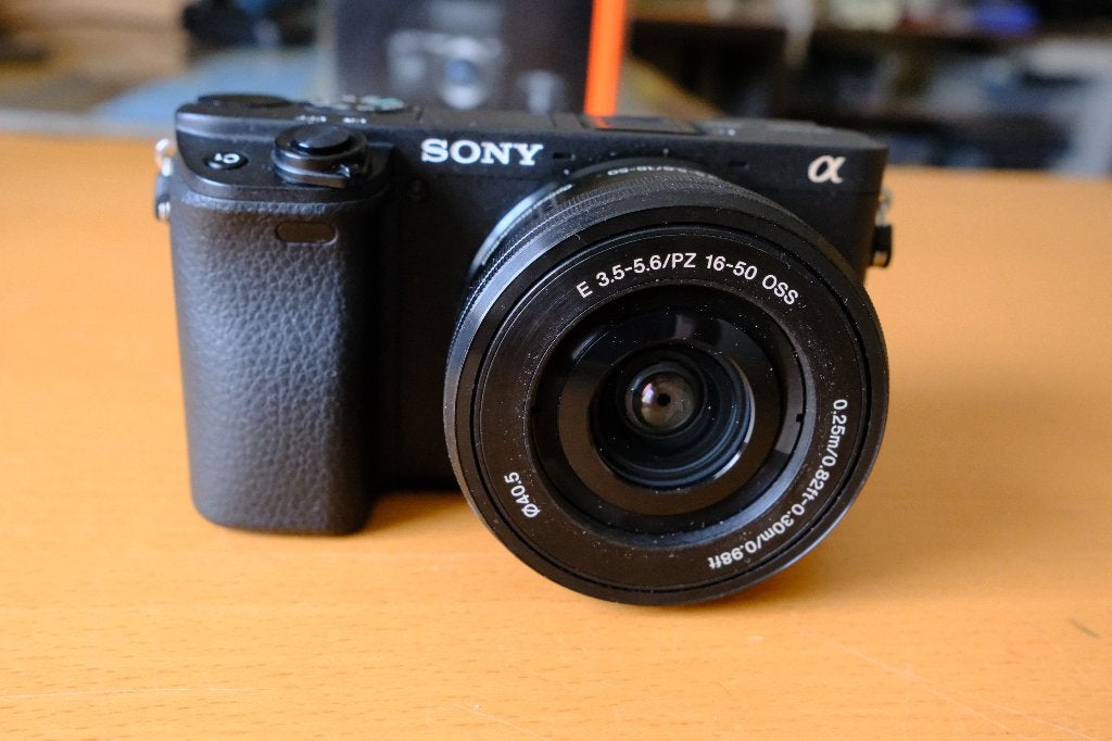 Sony A6400 met veel extra's in nieuwstaat