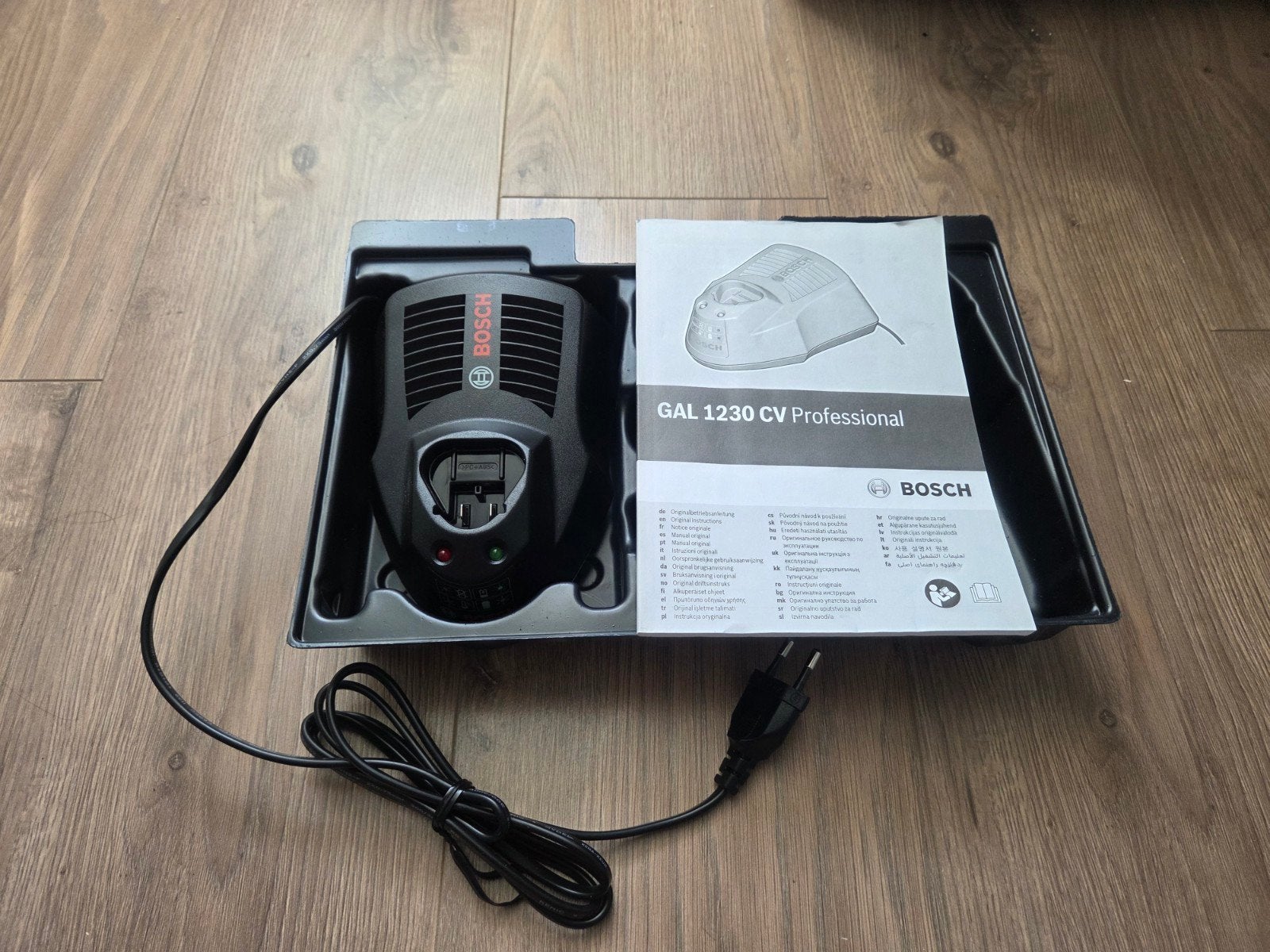 Bosch Professional GAL 12V oplader GAL 1230CV, Ophalen of Verzenden, Zo goed als nieuw, Overige typen