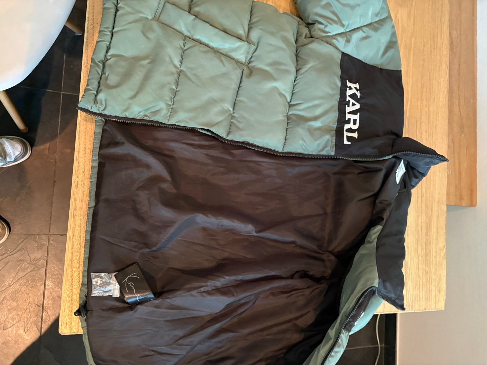 Karl Kani winterjas, Ophalen, Zo goed als nieuw, Maat 38/40 (M), Groen