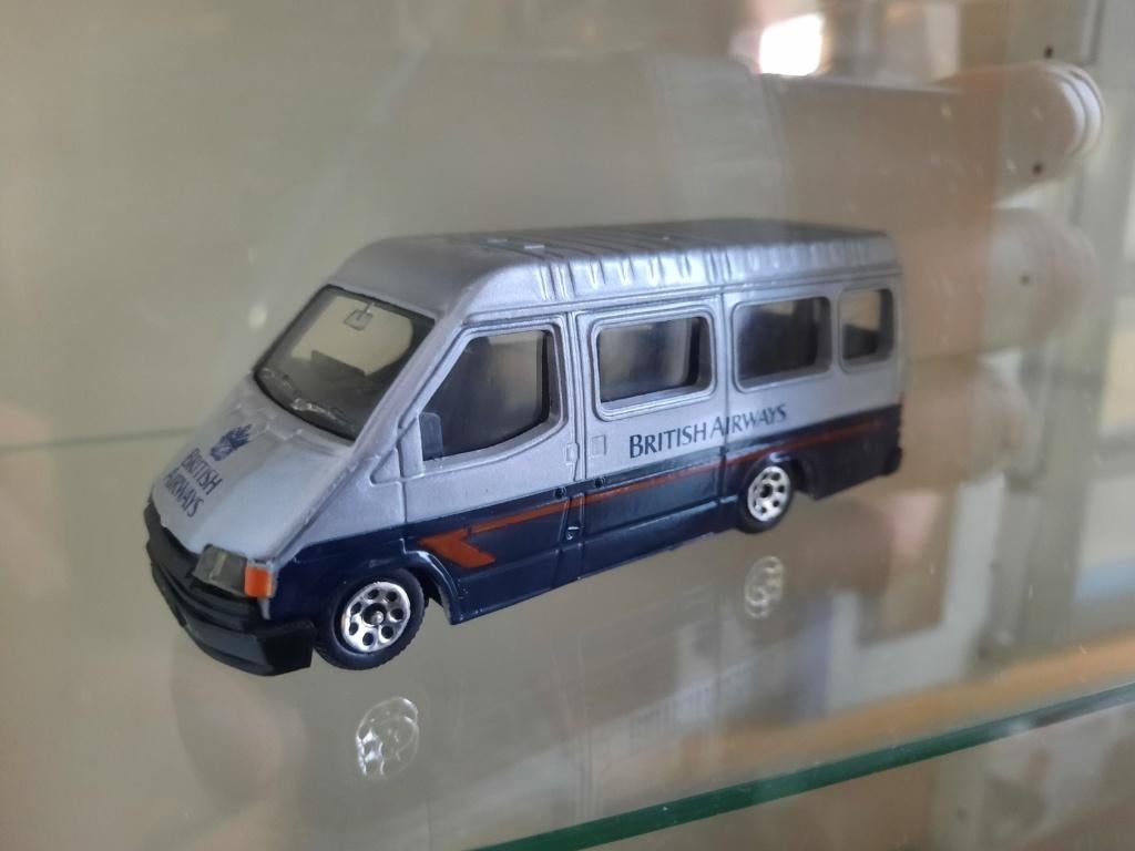 Corgi British airways Ford Transit, Ophalen of Verzenden, Auto, Corgi