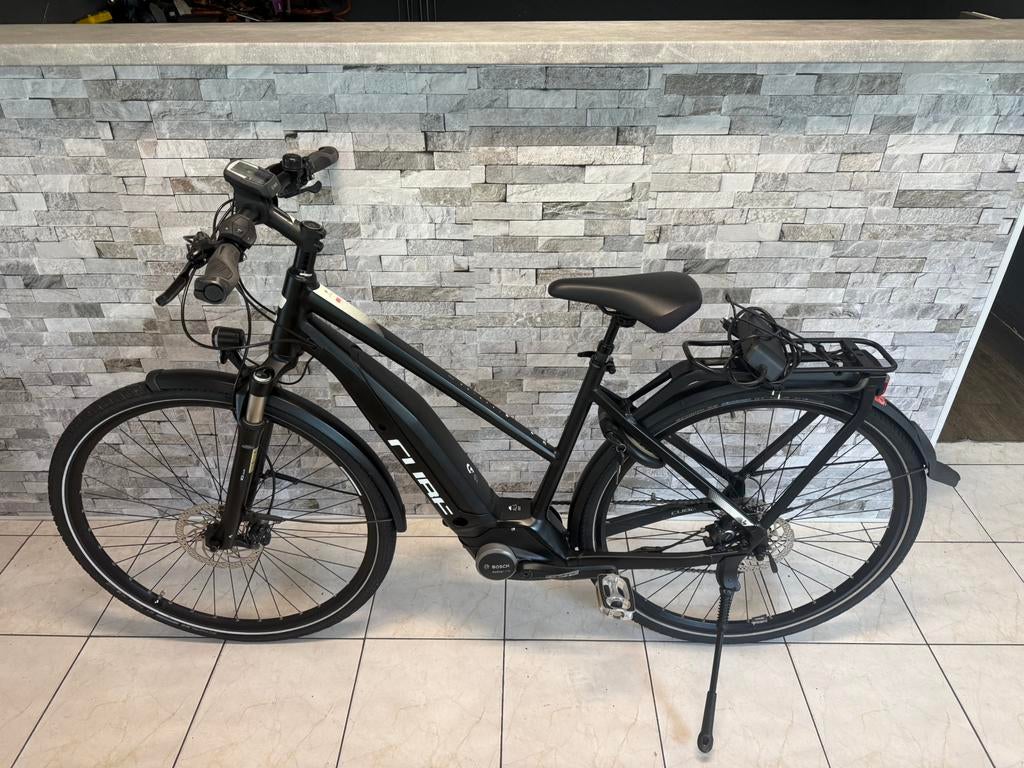 E-Bike Cube Touring H50cm. V10 Bosch Active Line Middenmotor, Gebruikt, -, -, Versnellingen
