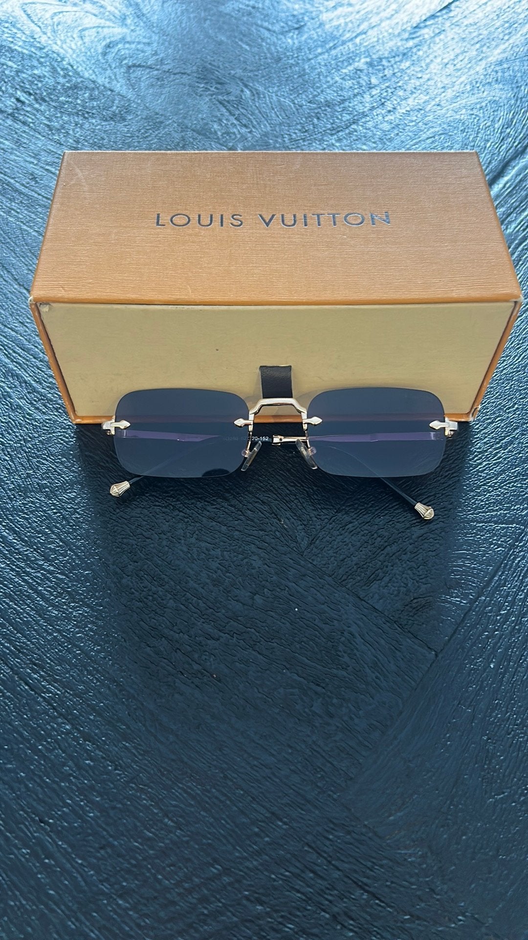 Louis vuitton, Ophalen of Verzenden, Zo goed als nieuw, Zwart, Overige merken