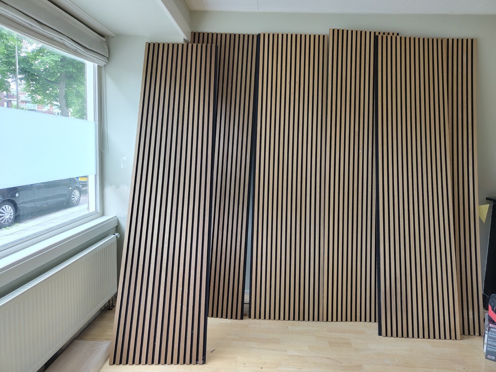Houten akoestische panelen met zwart vilt - 244x60,5cm, Ophalen, 25 tot 50 mm, Eiken, 200 tot 250 cm