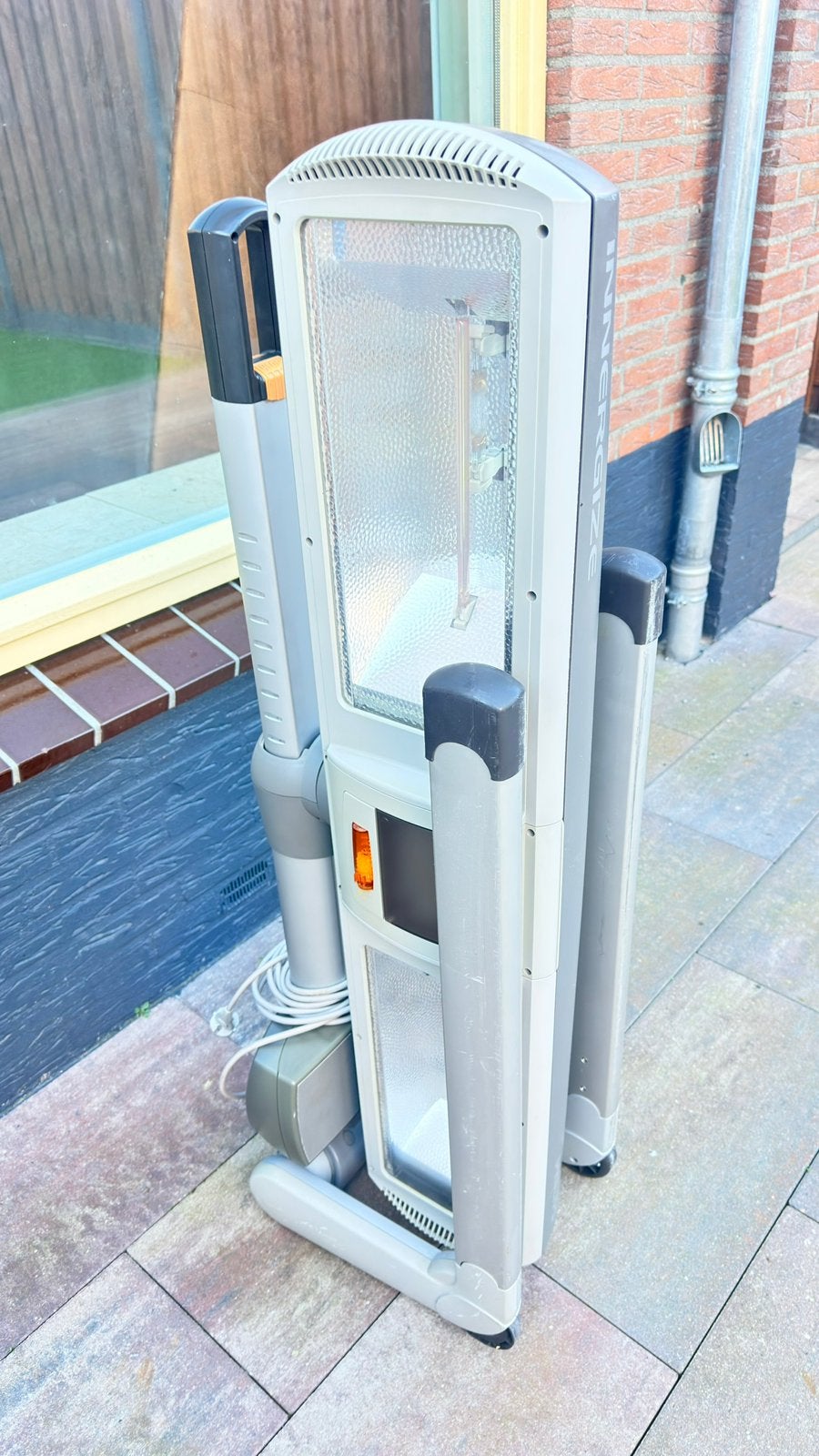 Philips zonnenbank met infrarood, Ophalen, Zo goed als nieuw, Zonnebank enkelzijdig, Minder dan 10 lampen