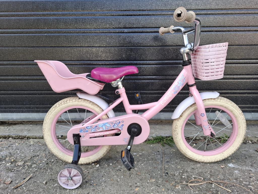 14 inch nogan buterfly meisjesfiets met zijwieltjes, Fietsen en Brommers, Fietsen | Kinderfietsjes, Terugtraprem, Niet ingevuld