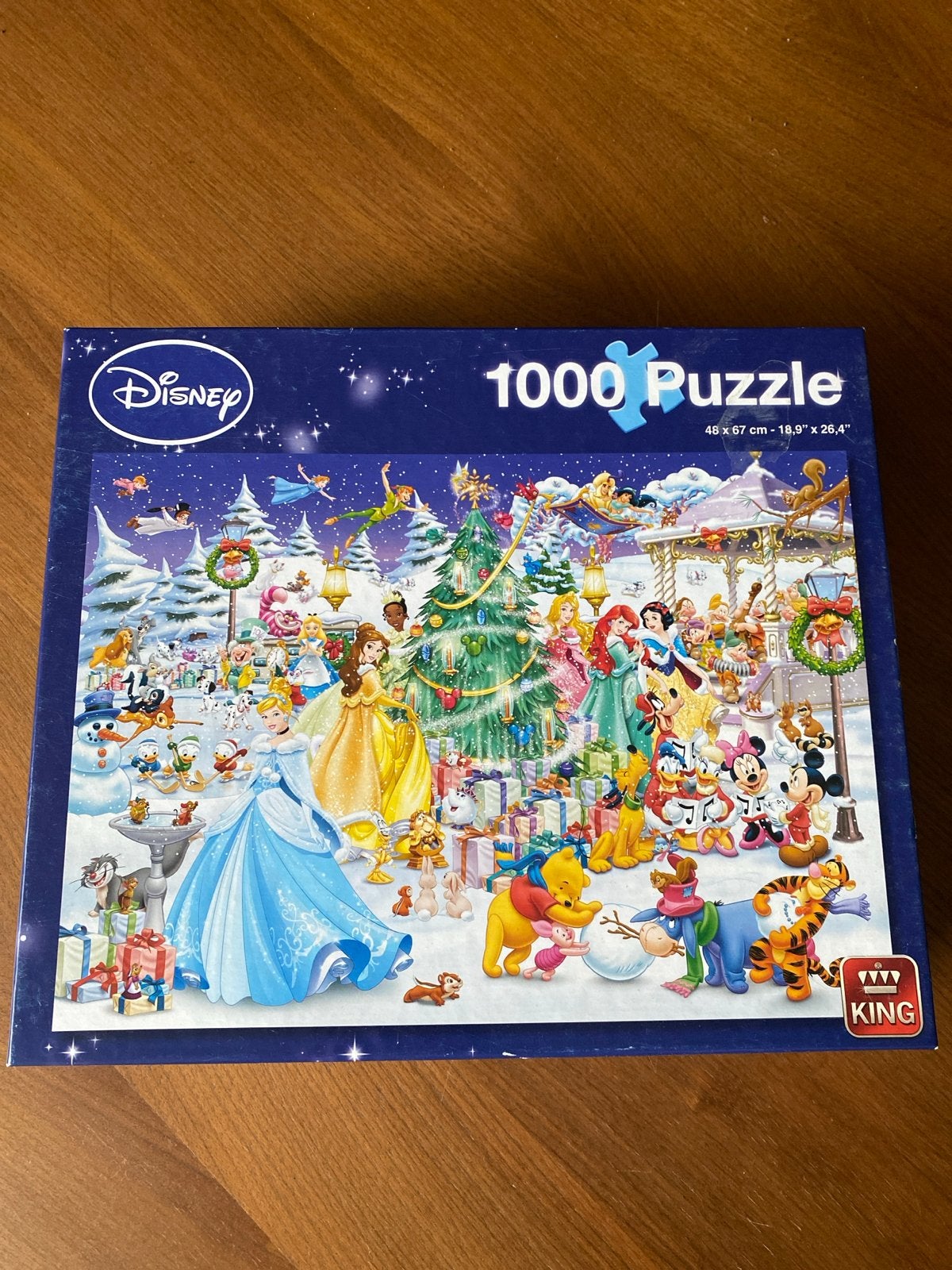 Disney Kerstpuzzel 1000 stukjes - Prinsessen & Winnie de Poe, Ophalen of Verzenden, 500 t/m 1500 stukjes, Zo goed als nieuw, Legpuzzel
