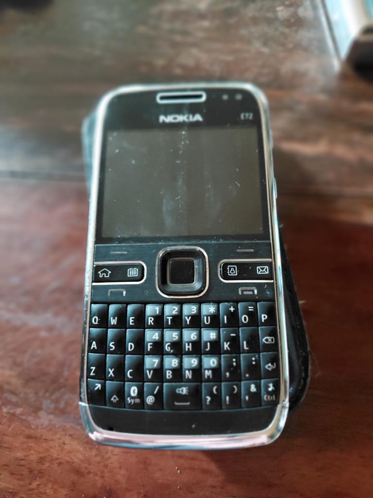 Telefoon nokia e72, Telecommunicatie, Mobiele telefoons | Nokia, Ophalen of Verzenden, Geen camera, Zwart