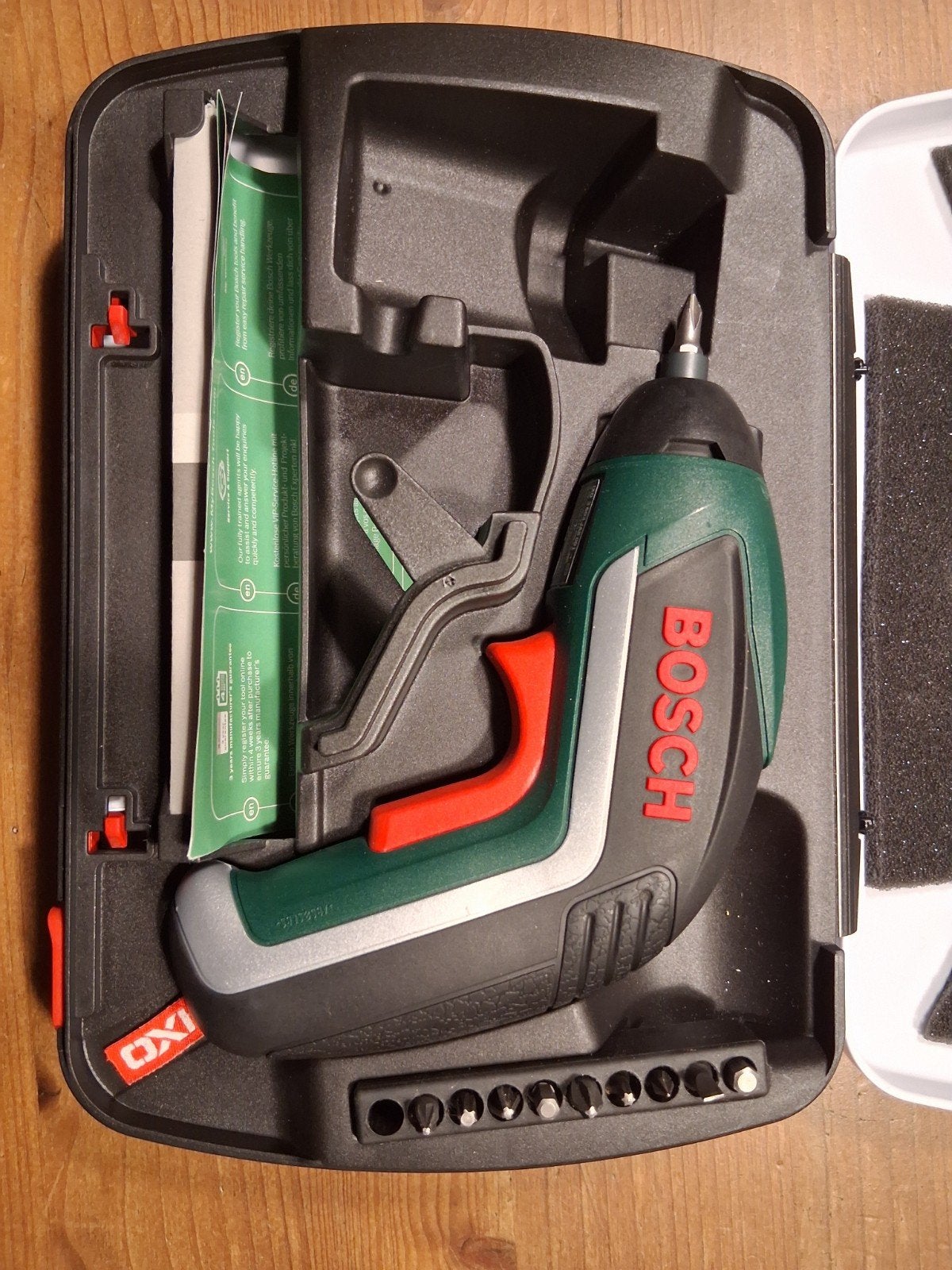 Bosch IXO Accuschroevendraaier met opbergkoffer