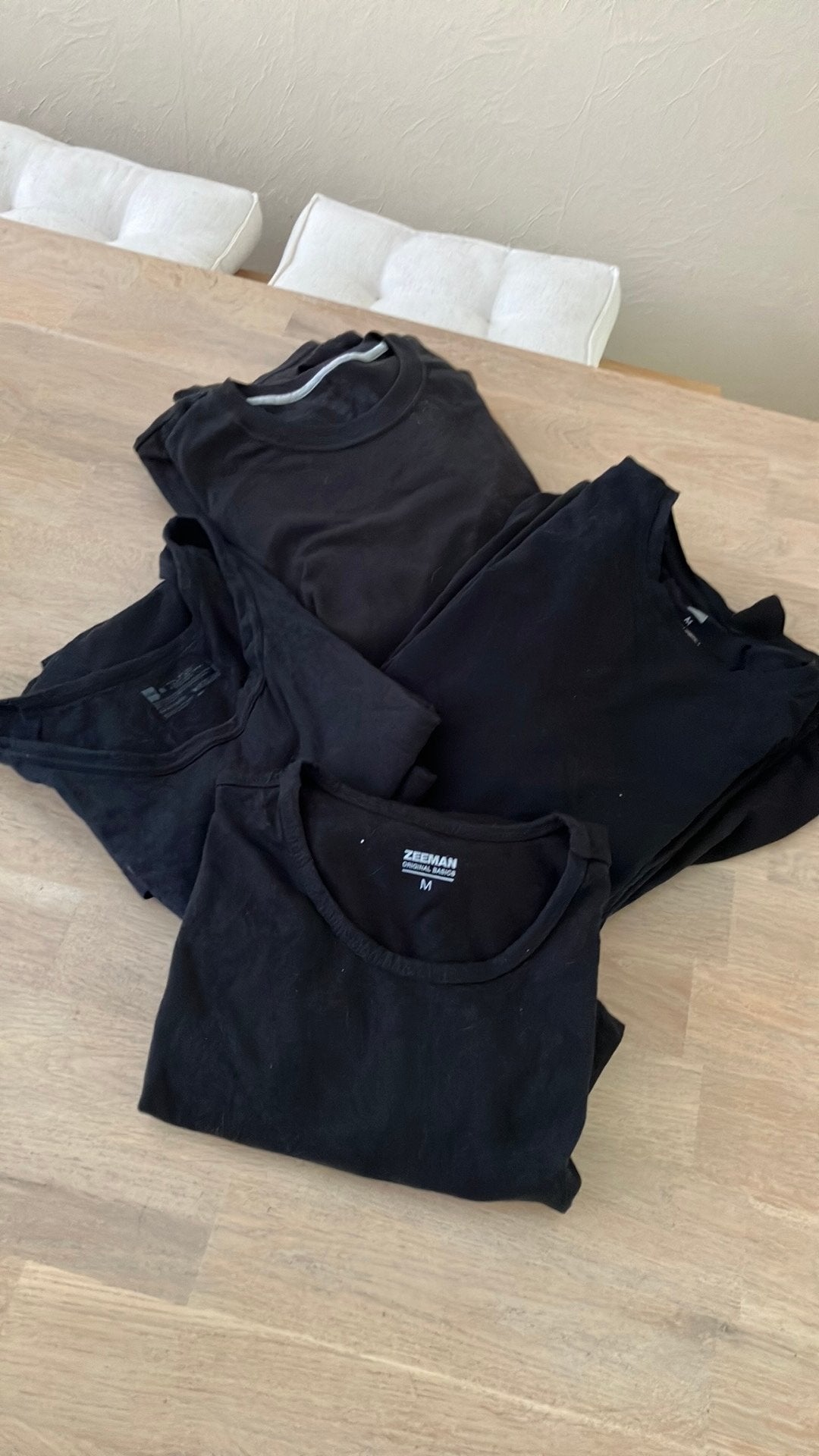 Heren zwarte tshirts bundel van 2 hemdjes 9 korte mouw mt M, Kleding | Heren, T-shirts, Ophalen of Verzenden, Gedragen, Zwart