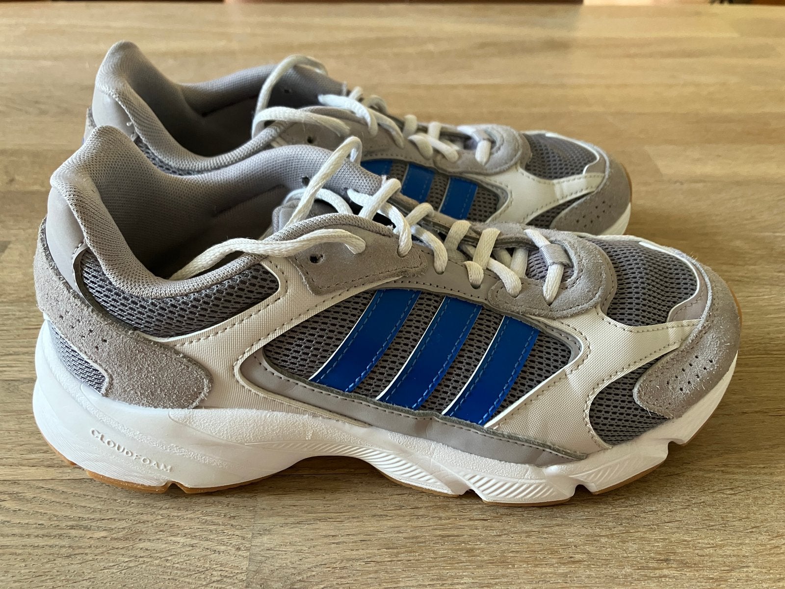 Adidas gymschoenen sportschoenen sneakers zgan, Adidas, Hardloopschoenen, Ophalen of Verzenden, Zo goed als nieuw
