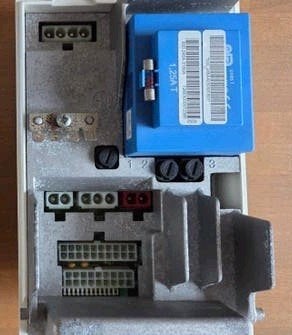 Nefit Easy Connect adapter en UBA 4001 regelaar., Gebruikt, Minder dan 30 cm, Overige typen, Minder dan 60 cm