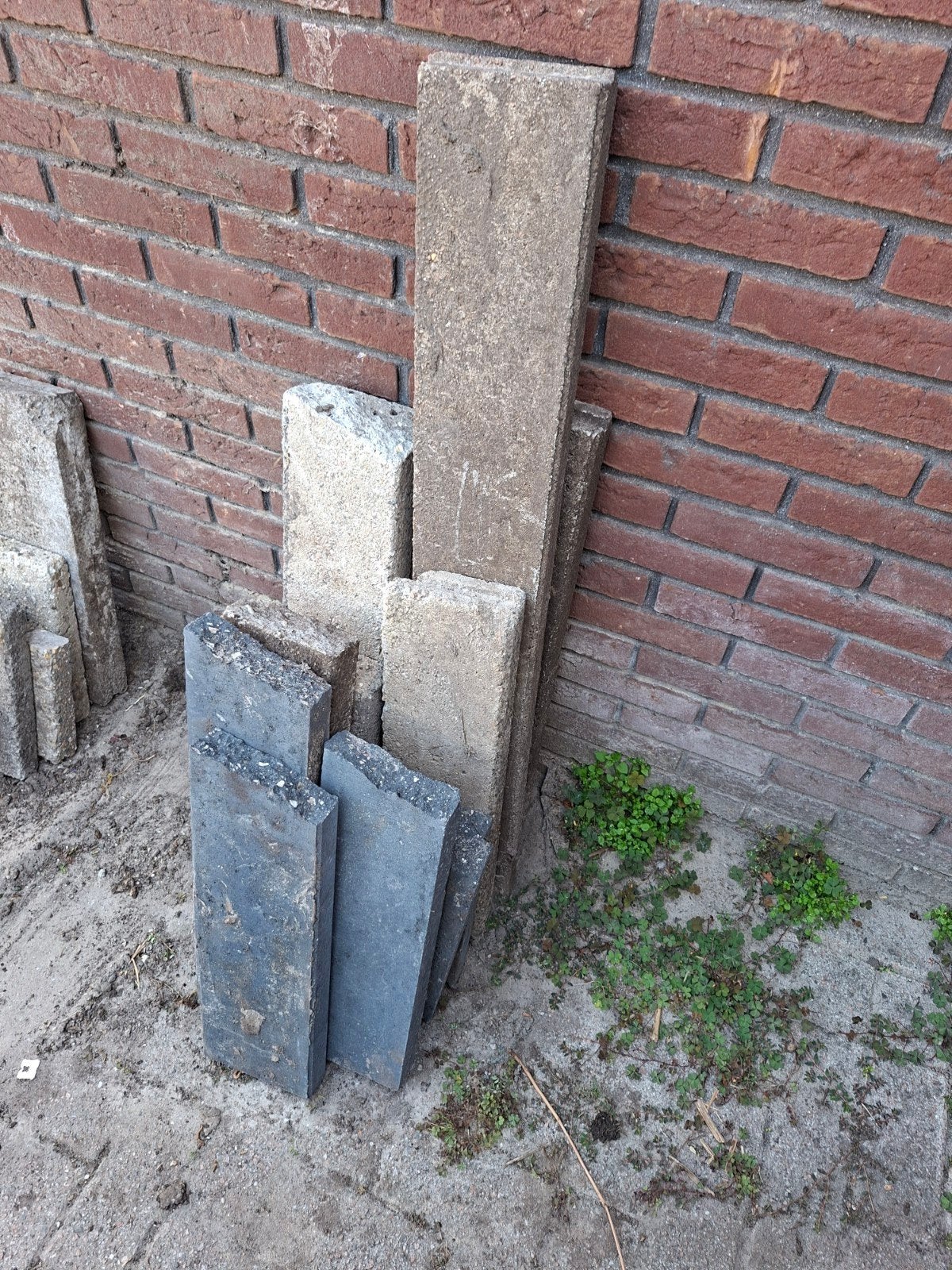 Gratis stoepranden/opsluitbanden af te halen, Tuin en Terras, Ophalen, Beton, Minder dan 5 m², Overige typen