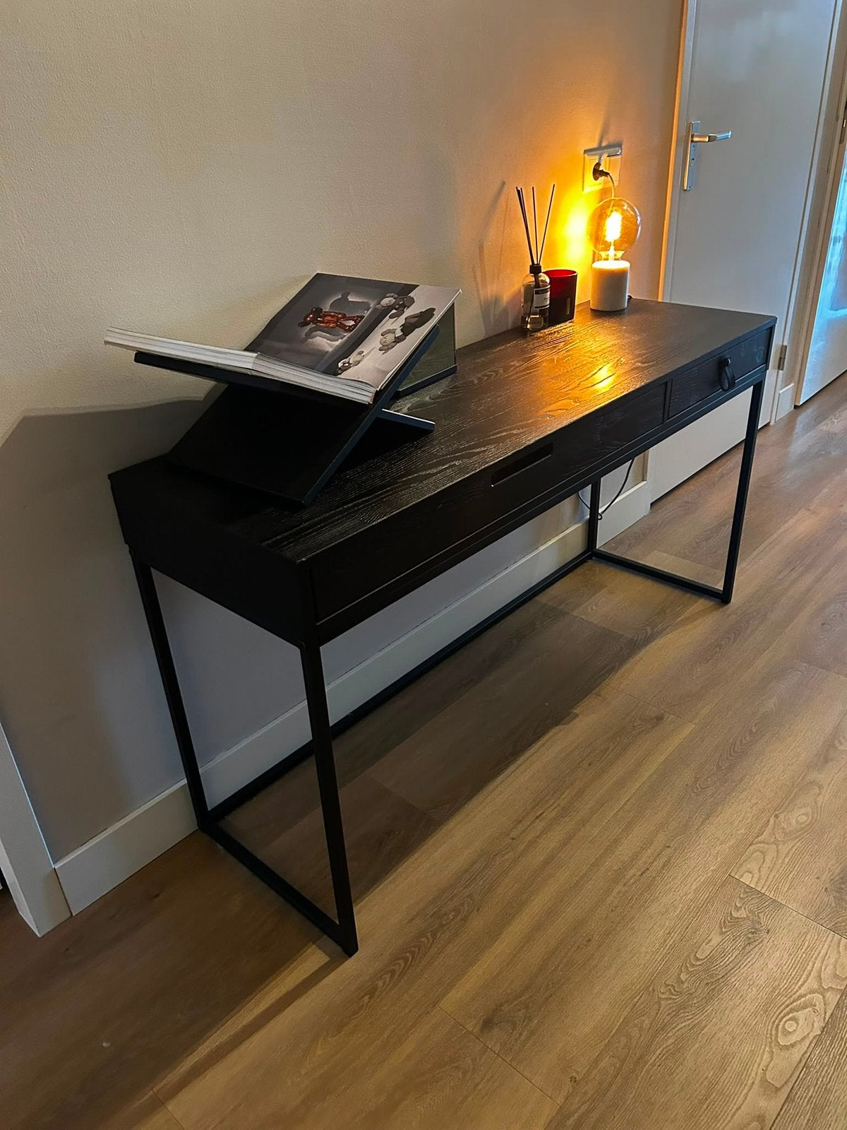 WOOOD | Sidetable Silas | ZGAN | 140 cm, Ophalen, 100 tot 150 cm, Zo goed als nieuw, 25 tot 50 cm