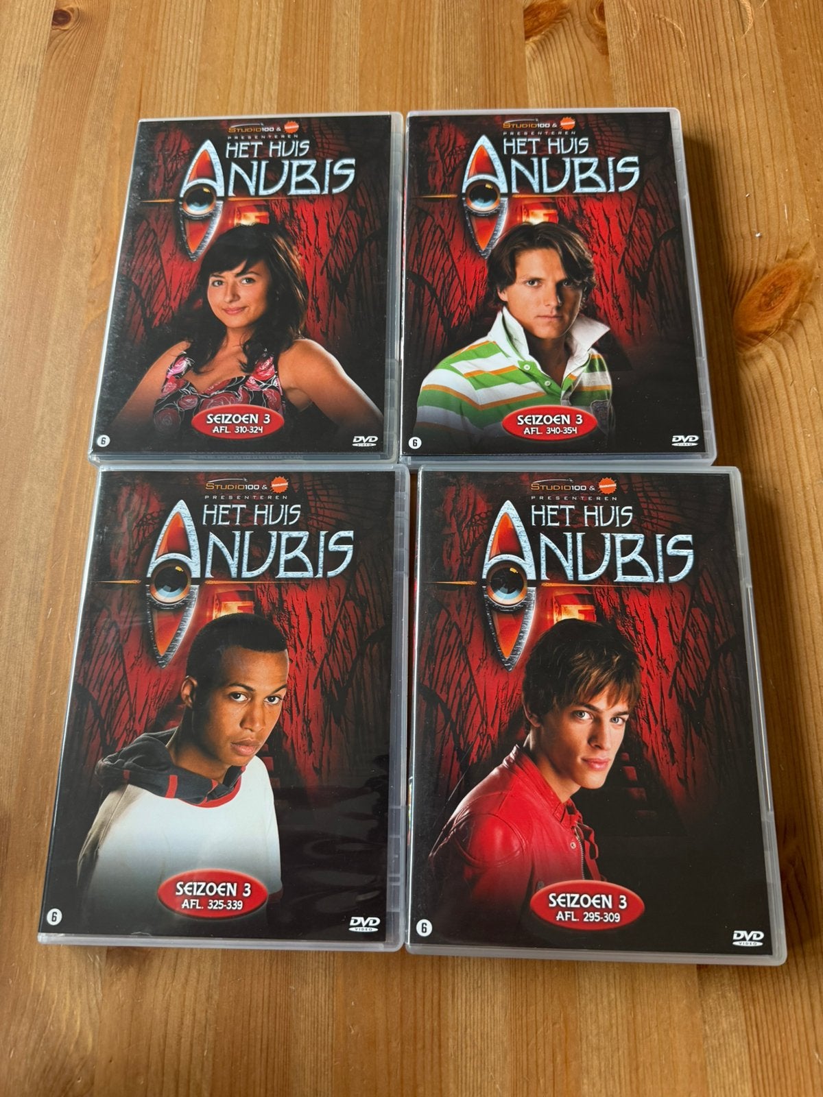 Dvd Het Huis Anubis origineel complete box seizoen 3 Deel 2, Inclusief boekje, Gebruikt, Verzenden, Alle leeftijden