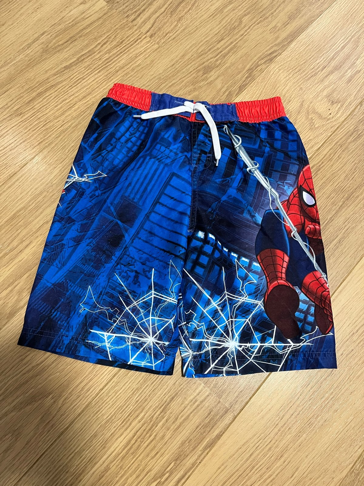 Spider-Man zwembroek maat 128, Zo goed als nieuw, Zwembroek, Jongen, Ophalen of Verzenden