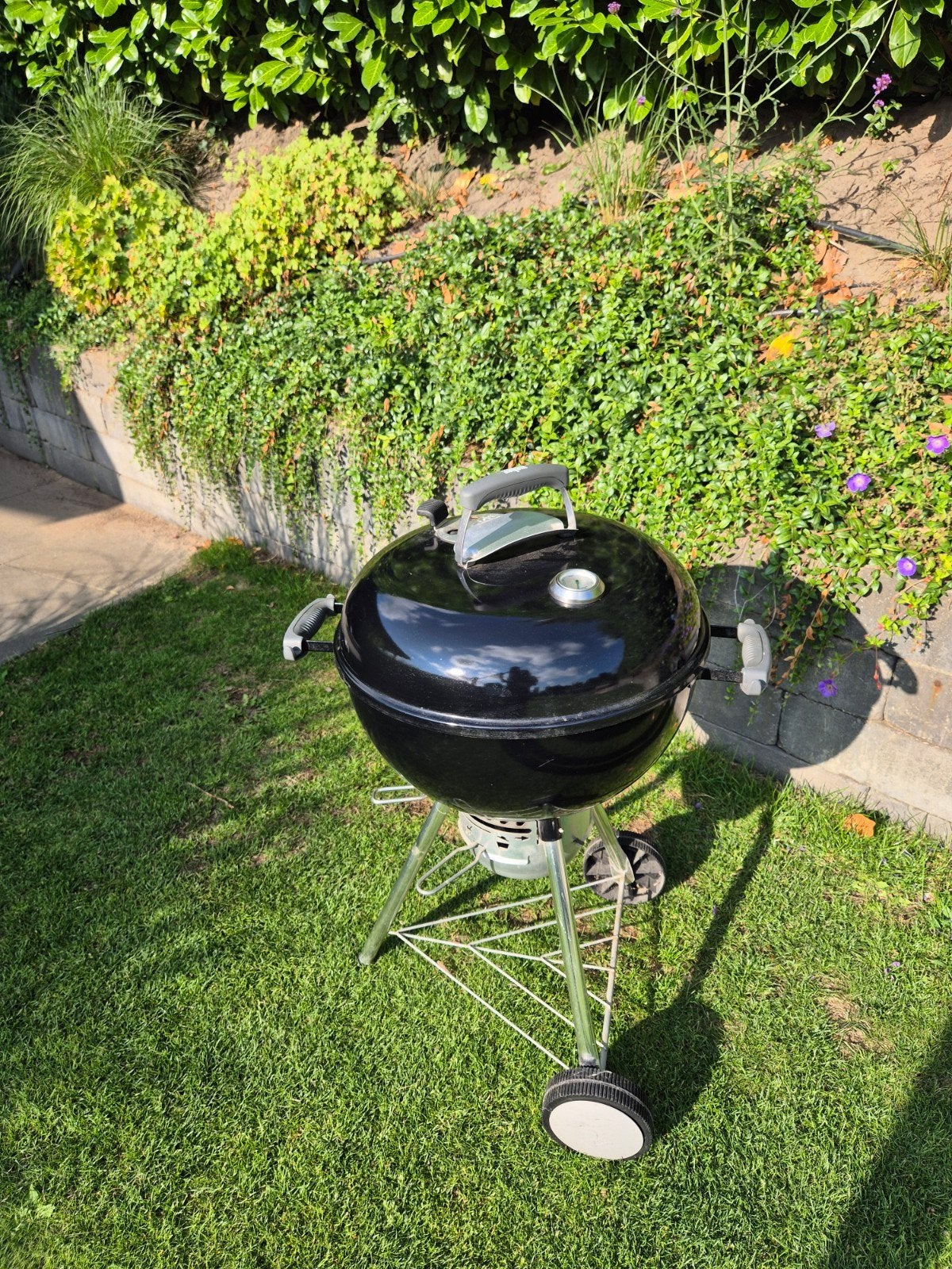 Weber Compact Kettle BBQ 47cm met hoes, Ophalen, Gebruikt, Weber, Met accessoires