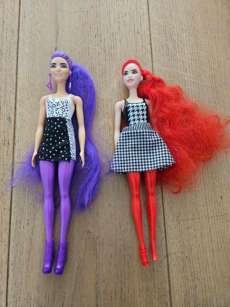 2 color reveal Barbies, Ophalen of Verzenden, Gebruikt, Barbie