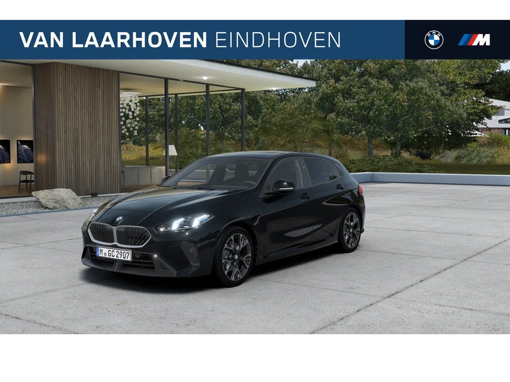 BMW 1 Serie 120 M Sport Automaat / Sportstoelen / M Adaptief, Auto's, BMW, Zwart, 156 pk, Zwart, Bedrijf