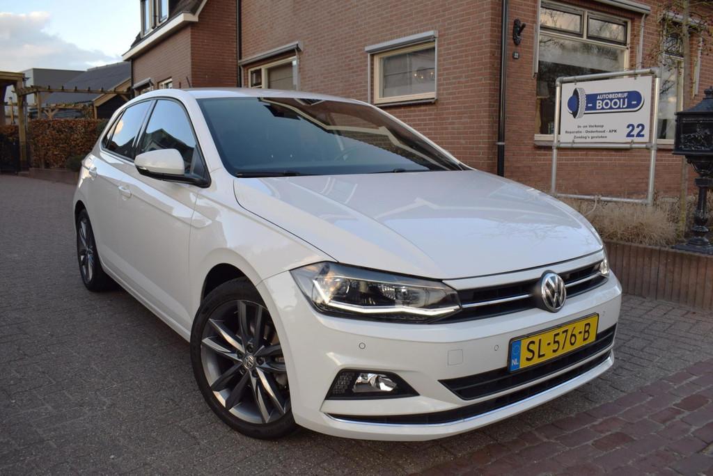 Volkswagen Polo 1.0 TSI 116PK Highline XENON-LED/NAVI/ADAP C, Gebruikt, Origineel Nederlands, Bedrijf, Handgeschakeld