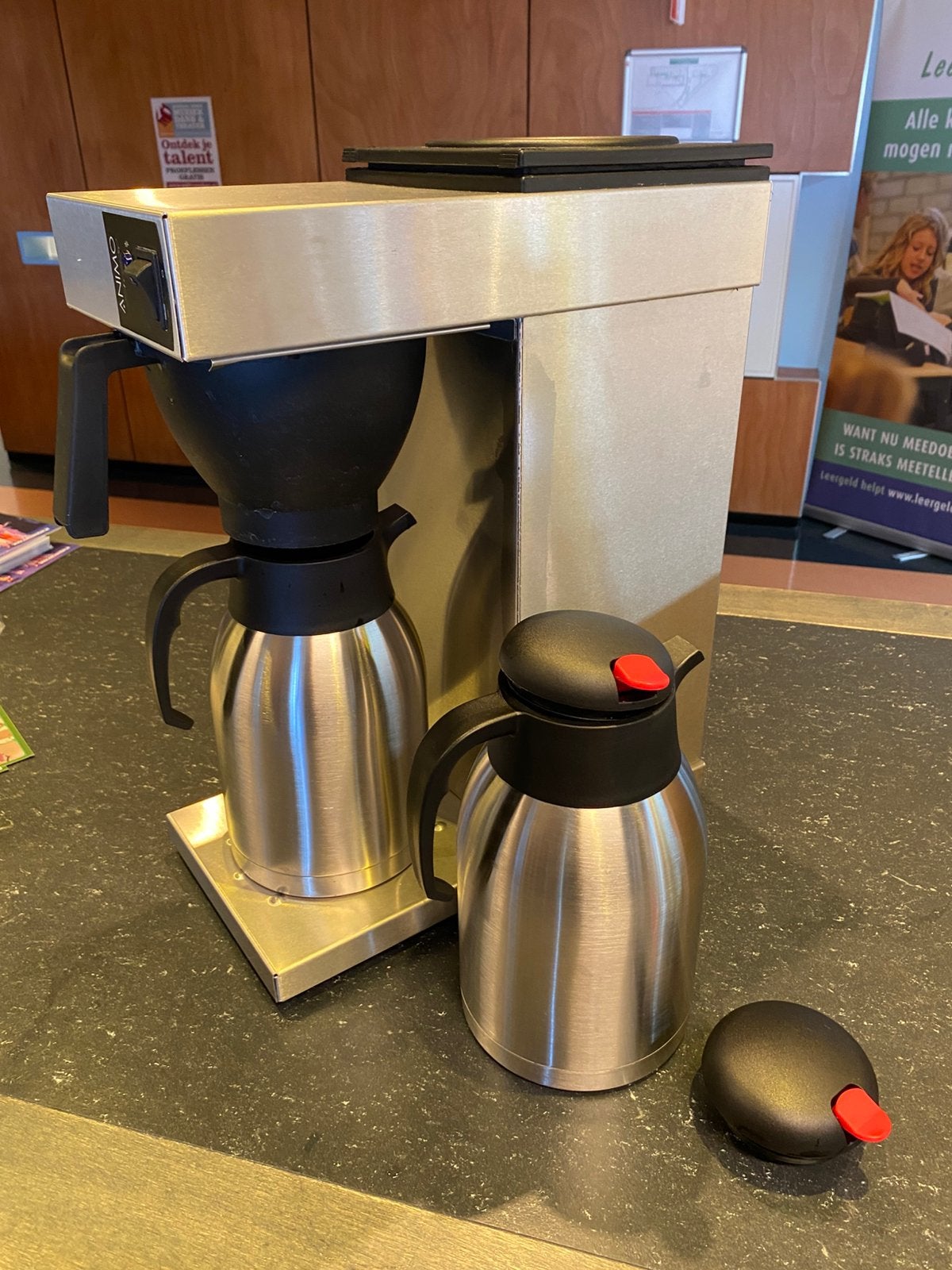 Animo Excelso incl 2 thermoskannen en maatschep, Ophalen, 10 kopjes of meer, Koffiemachine, Gemalen koffie
