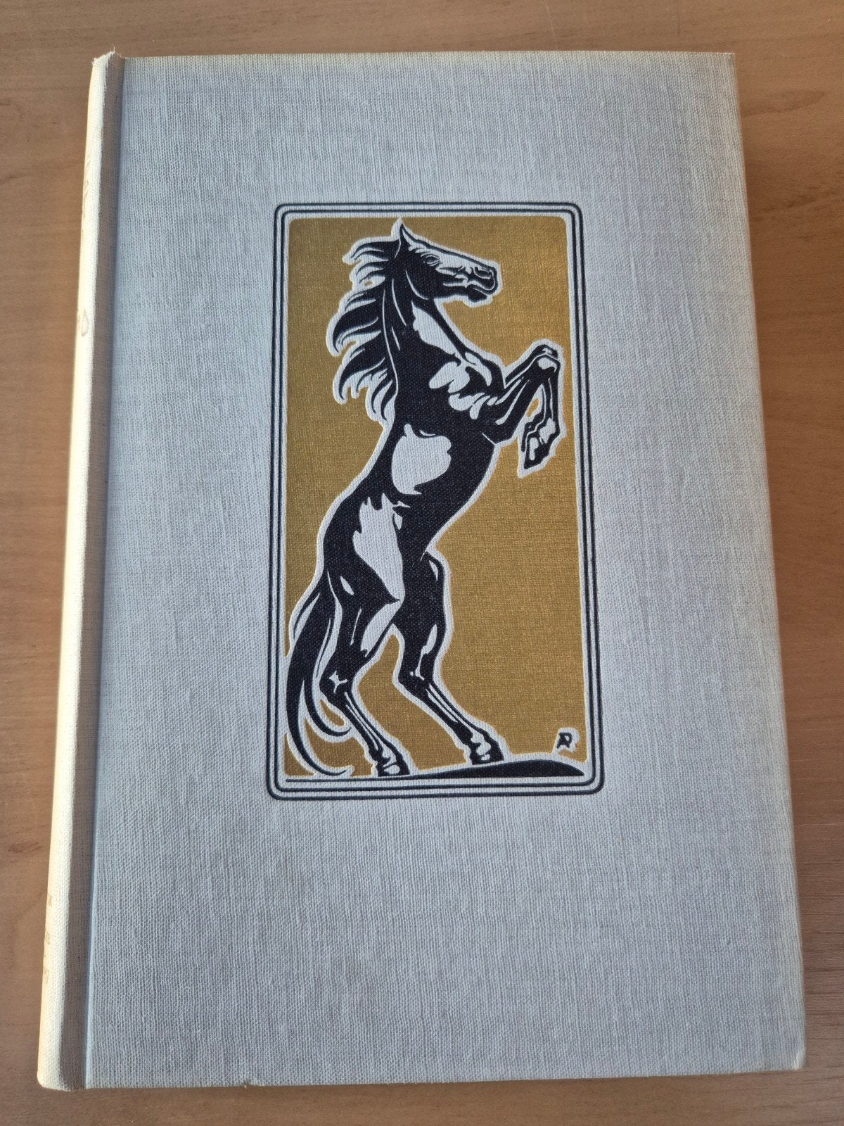 De Zwarte Hengst Bento - Ditha Holesch (1956), Ophalen of Verzenden, Gelezen, Paarden of Pony's, Ditha Holesch