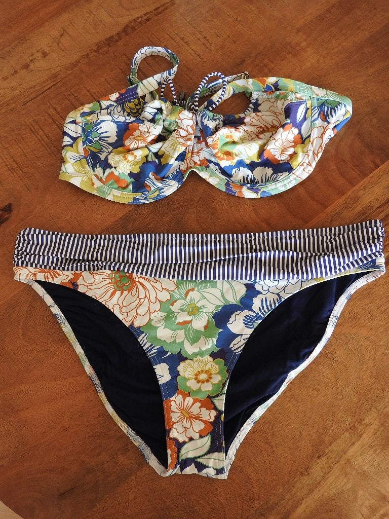 Nieuwsstaat! Bikini 44E van Cyell. Vaste prijs € 35, Meerkleurig, Ophalen of Verzenden, Zo goed als nieuw, Cyell