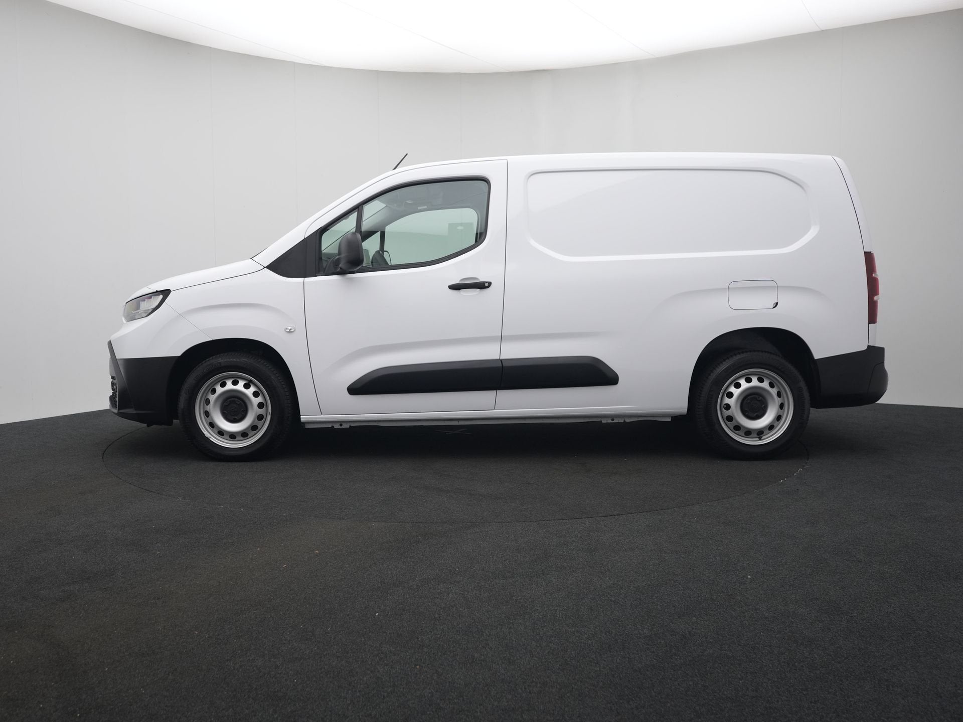 Toyota PROACE CITY 1.5 D-4D Navigator L2 Long ||Prijzen excl, Auto's, Voorwielaandrijving, 12 maanden, Stof, Gebruikt
